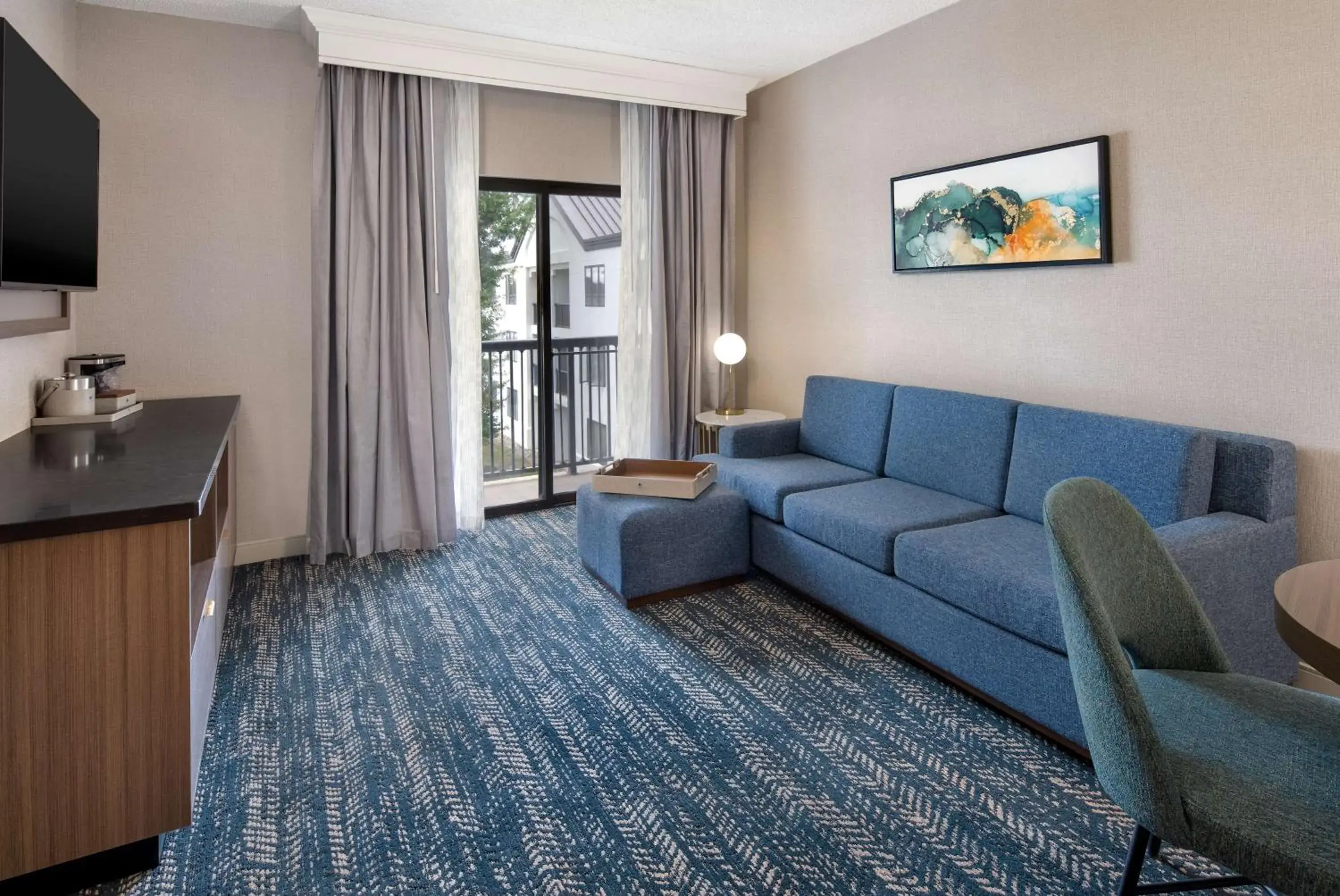 One-Bedroom Courtyard Suite with Two Double Beds and Roll-in Shower - Mobility Access in DoubleTree Suites by Hilton Mount Laurel One-Bedroom Courtyard Suite with Two Double Beds and Roll-in Shower - Mobility Access in DoubleTree Suites by Hilton Mount Laurel