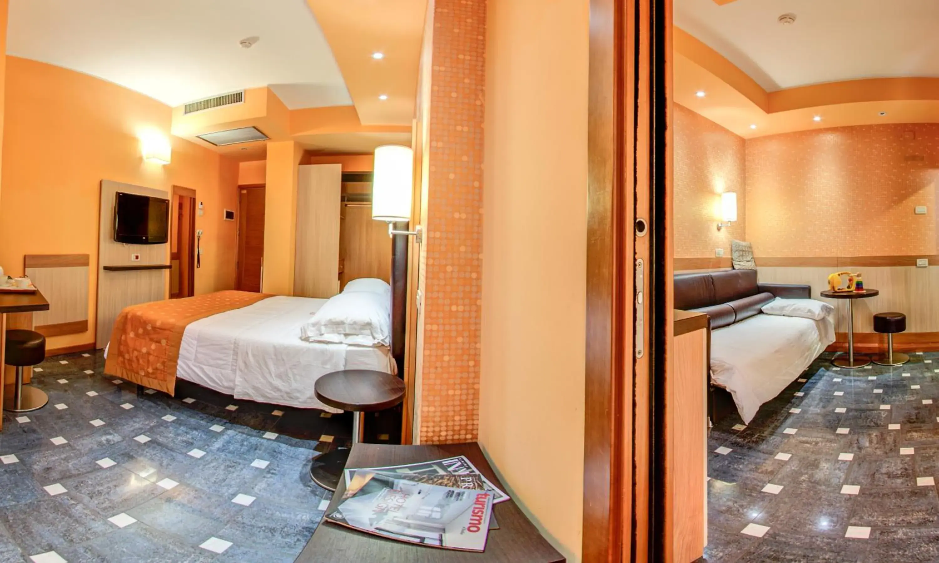 Family Junior Suite in Hotel Genty Family Junior Suite in Hotel Genty