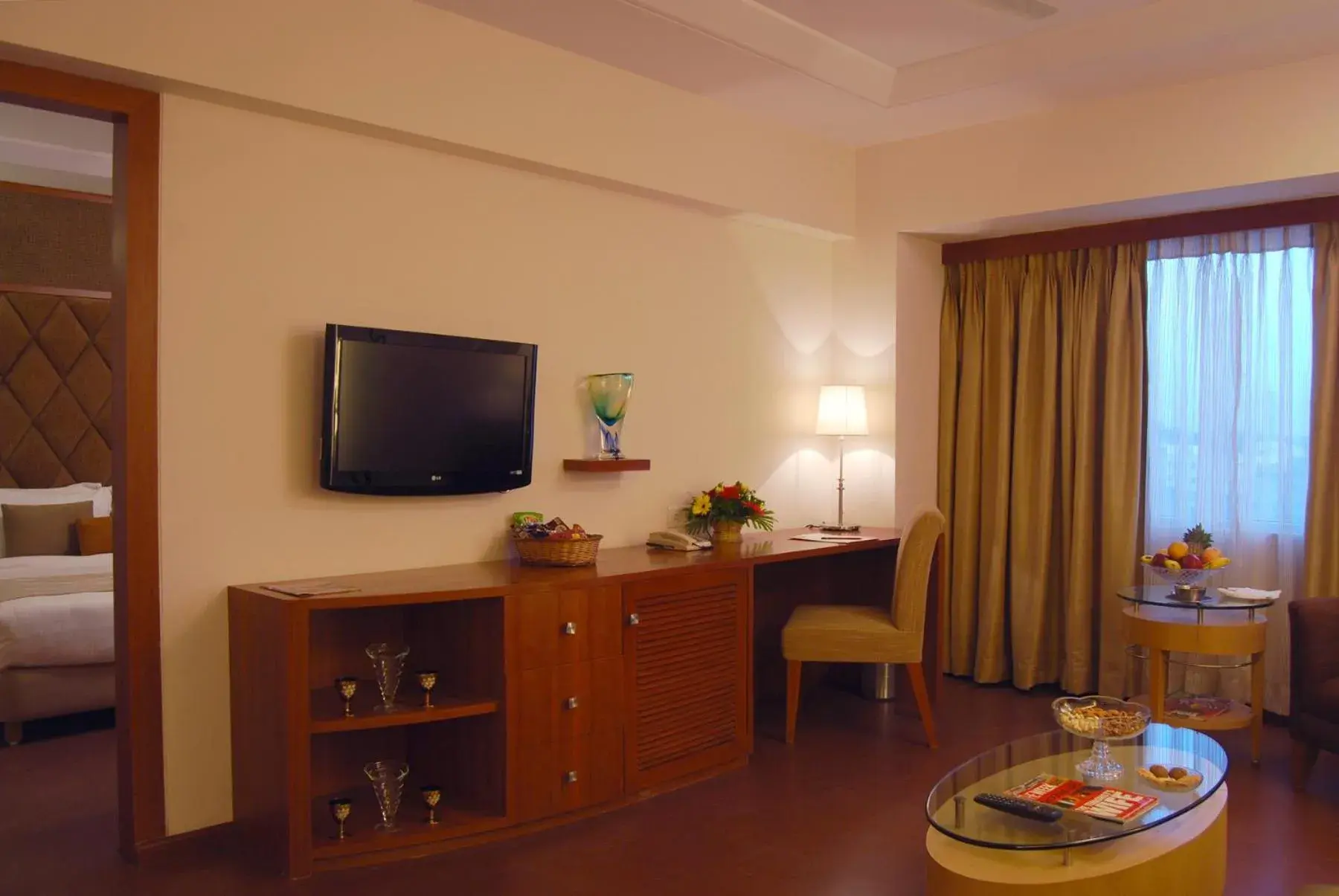 Suite - single occupancy in Lords Plaza Ankleshwar Suite - single occupancy in Lords Plaza Ankleshwar