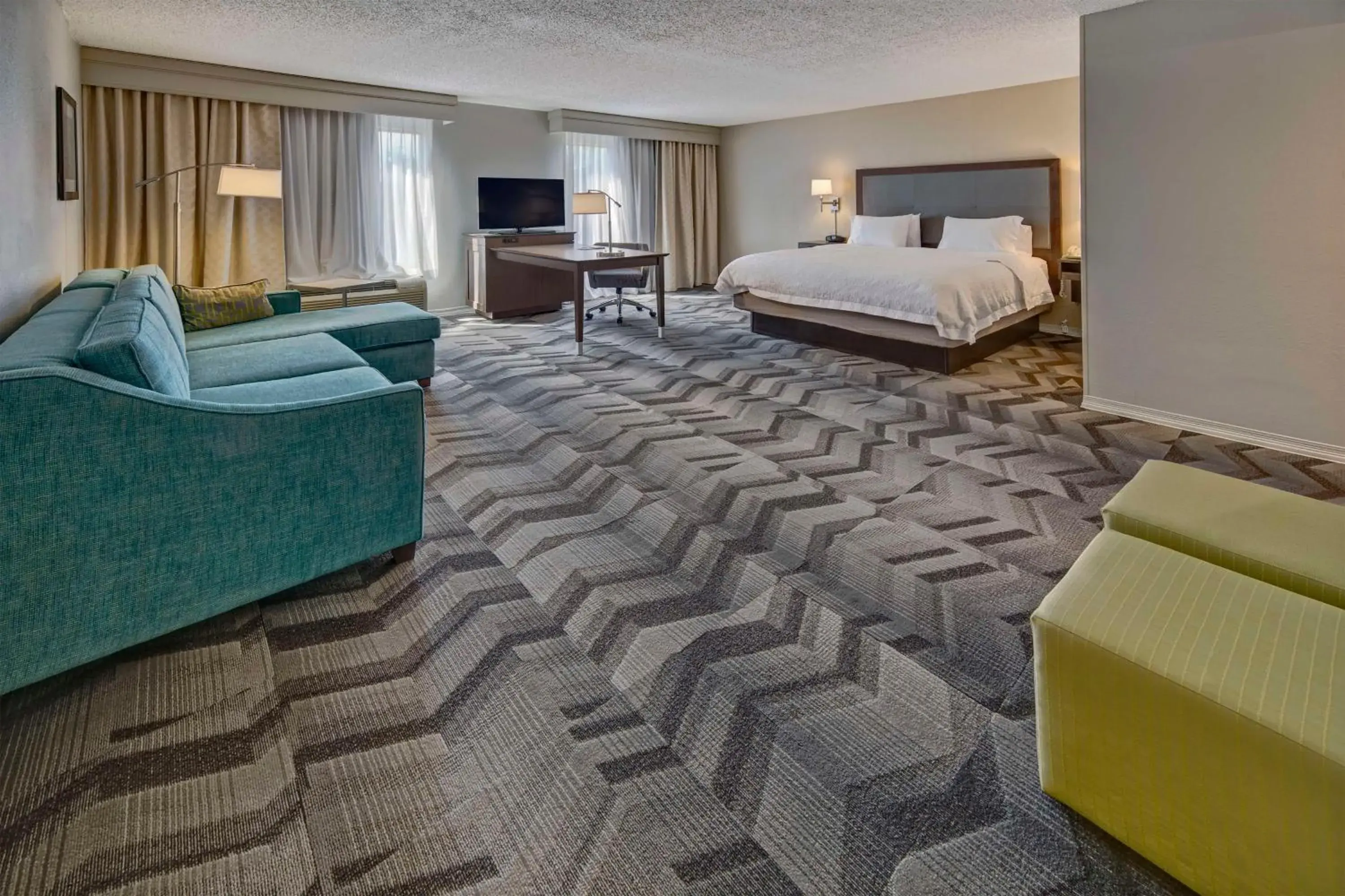 King Studio Suite with Whirlpool - Non-Smoking in Hampton Inn & Suites Clermont King Studio Suite with Whirlpool - Non-Smoking in Hampton Inn & Suites Clermont