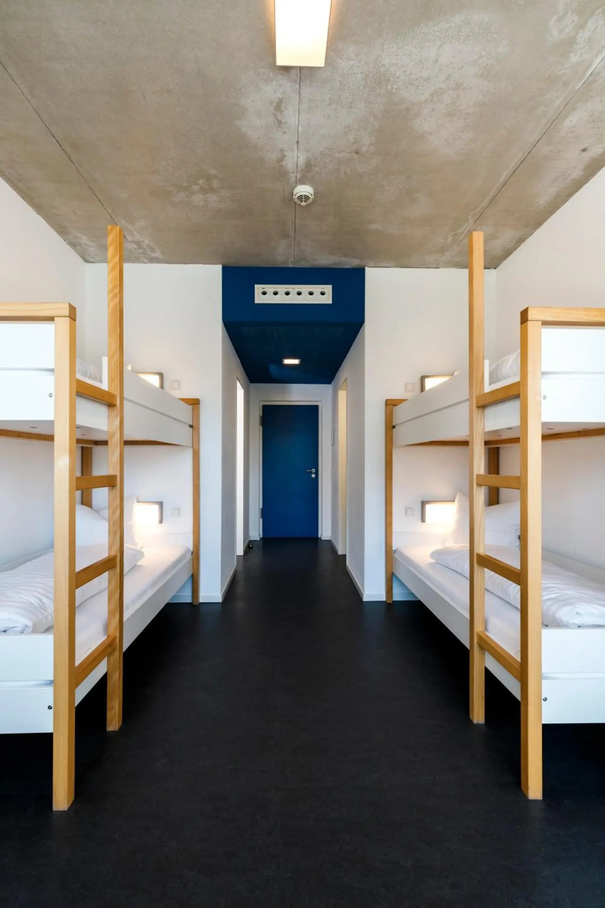 Bed in 4-Bed Dormitory Room in Jugendherberge Schweinfurt Bed in 4-Bed Dormitory Room in Jugendherberge Schweinfurt