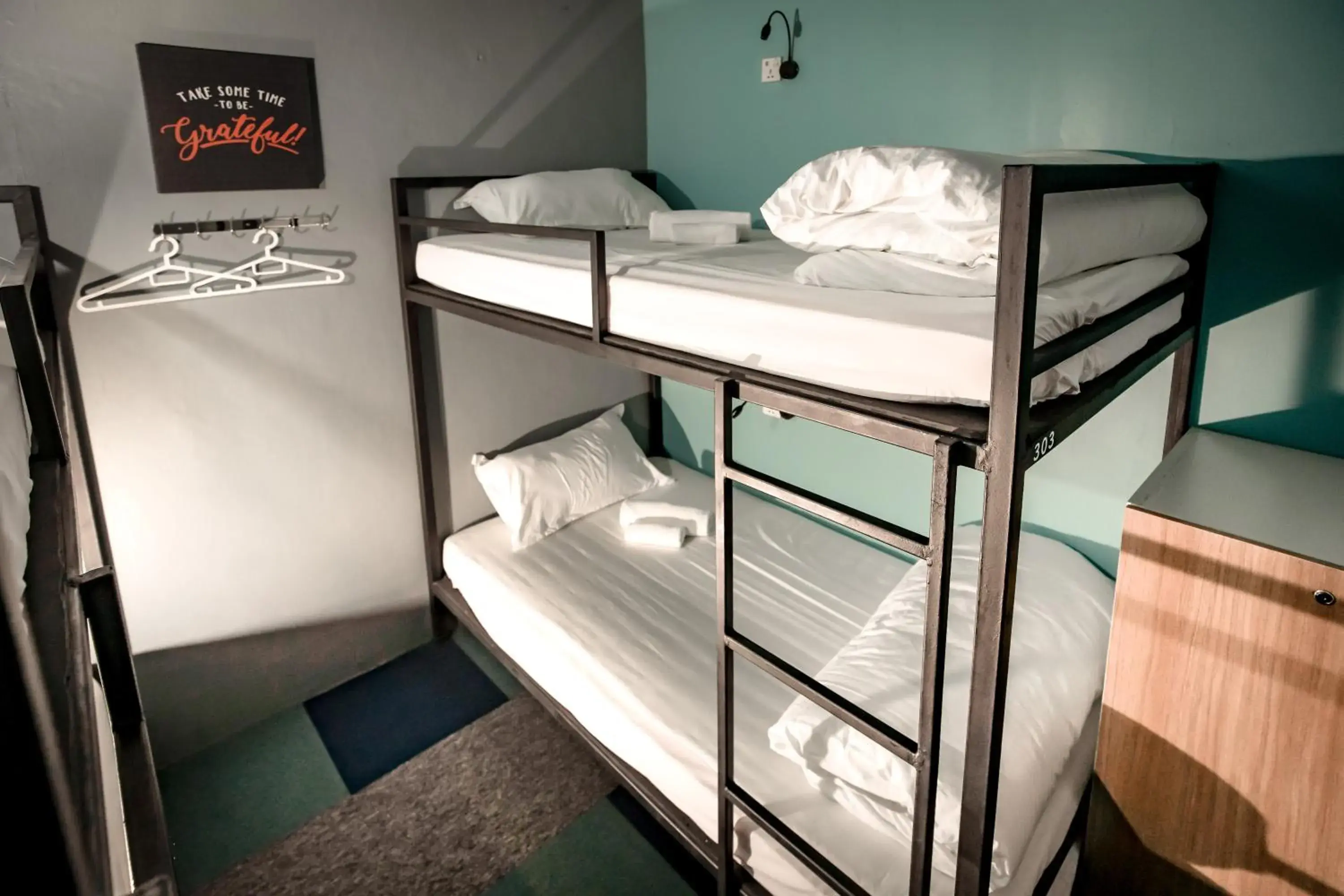 Bed in 4-Bed Mixed Dormitory Room in Vibrant Hostel Bed in 4-Bed Mixed Dormitory Room in Vibrant Hostel