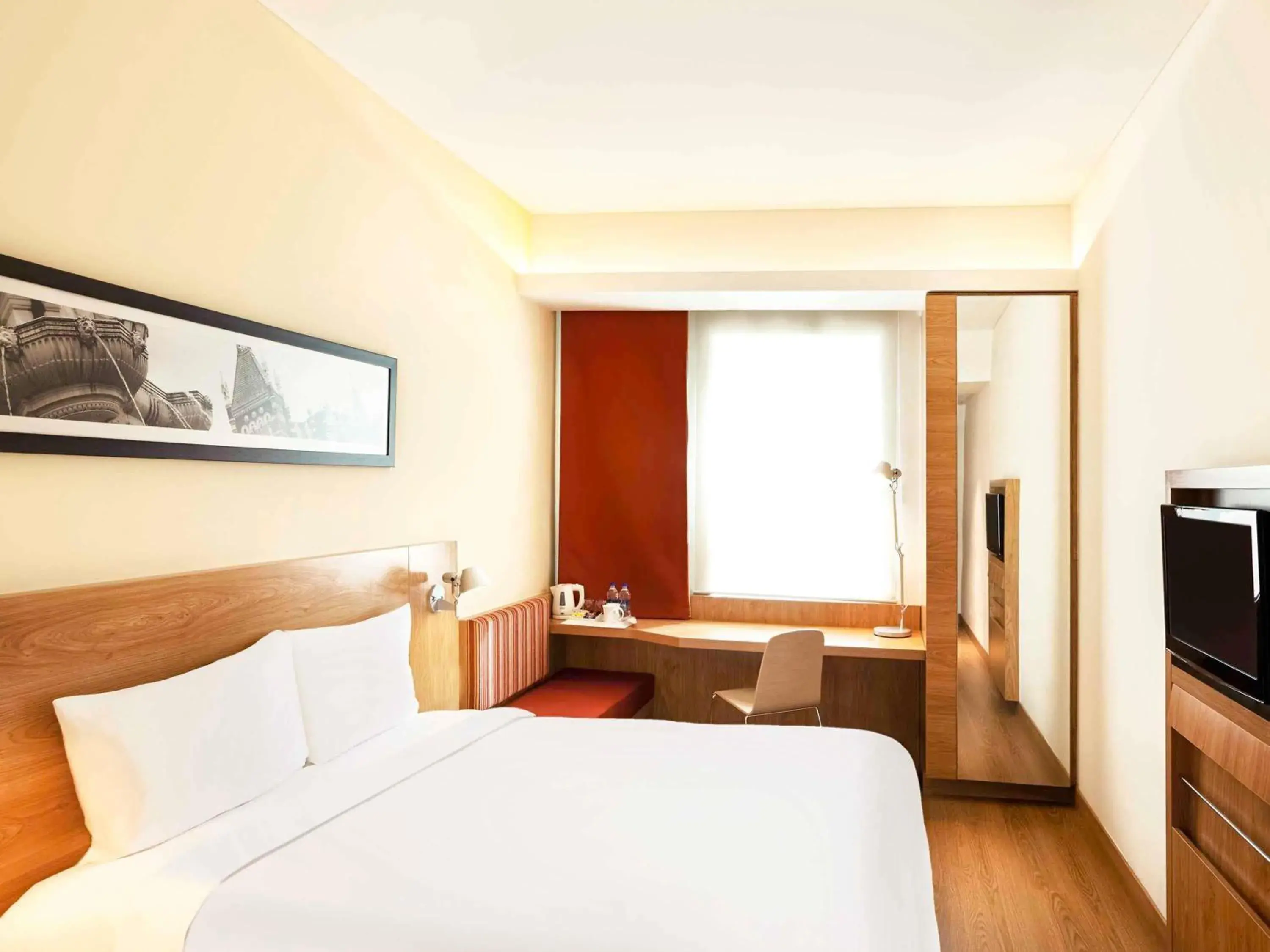 Standard Room with 1 Queen Bed in ibis Navi Mumbai - An Accor Brand Standard Room with 1 Queen Bed in ibis Navi Mumbai - An Accor Brand