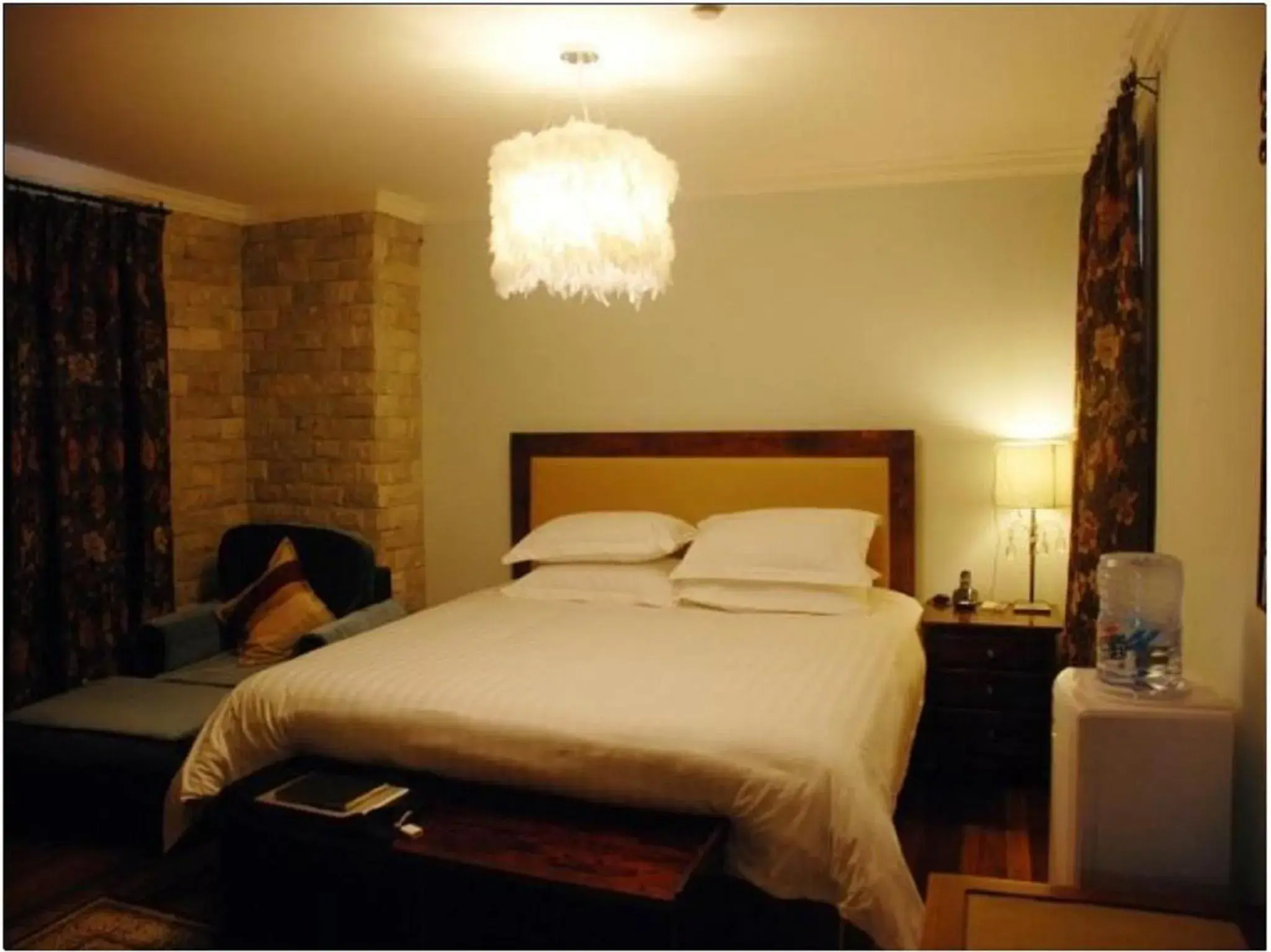 Deluxe Suite in Kevin's Old House Deluxe Suite in Kevin's Old House