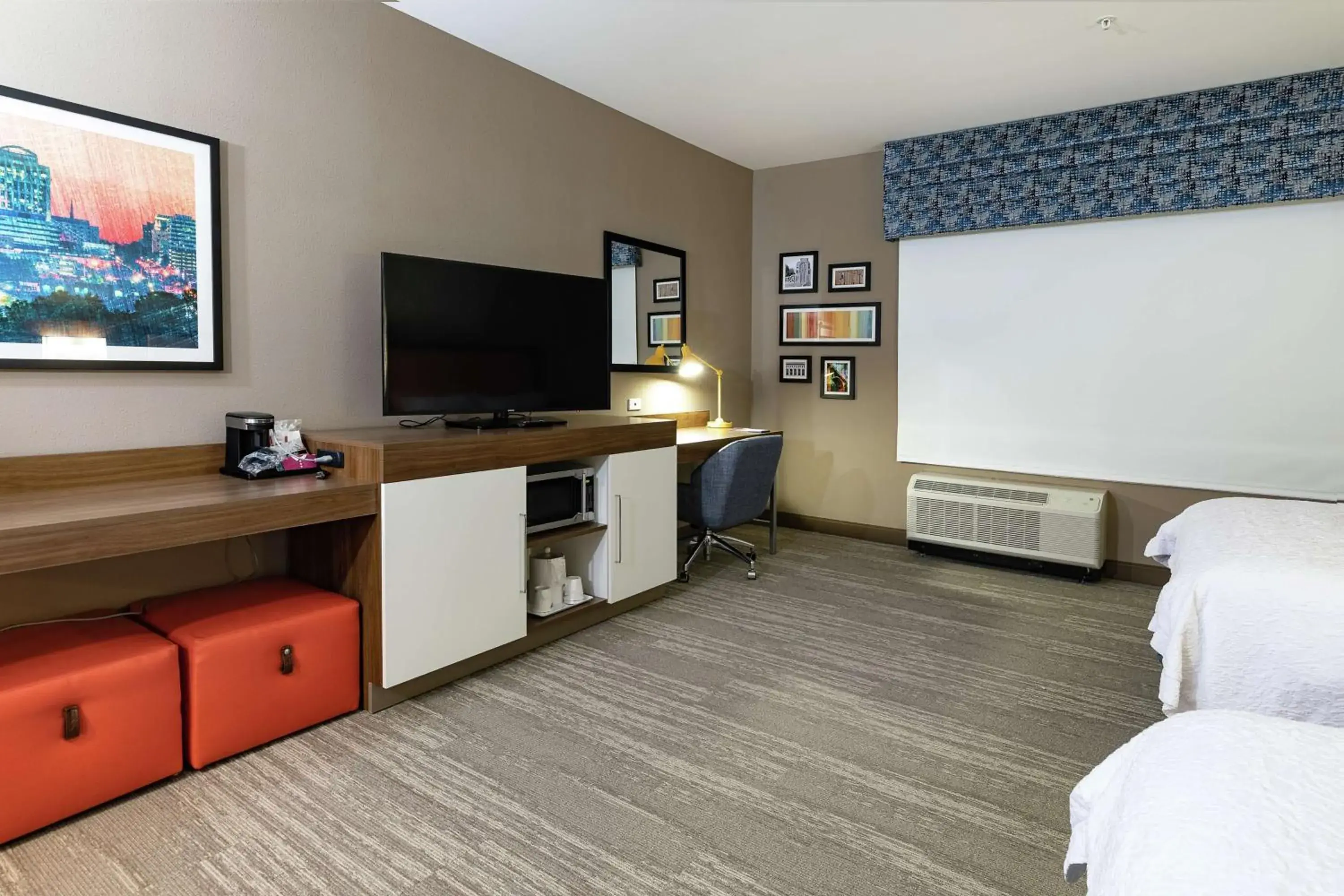 Queen Room with Two Queen Beds - Hearing Accessible in Hampton Inn & Suites By Hilton-Columbia Killian Road Queen Room with Two Queen Beds - Hearing Accessible in Hampton Inn & Suites By Hilton-Columbia Killian Road