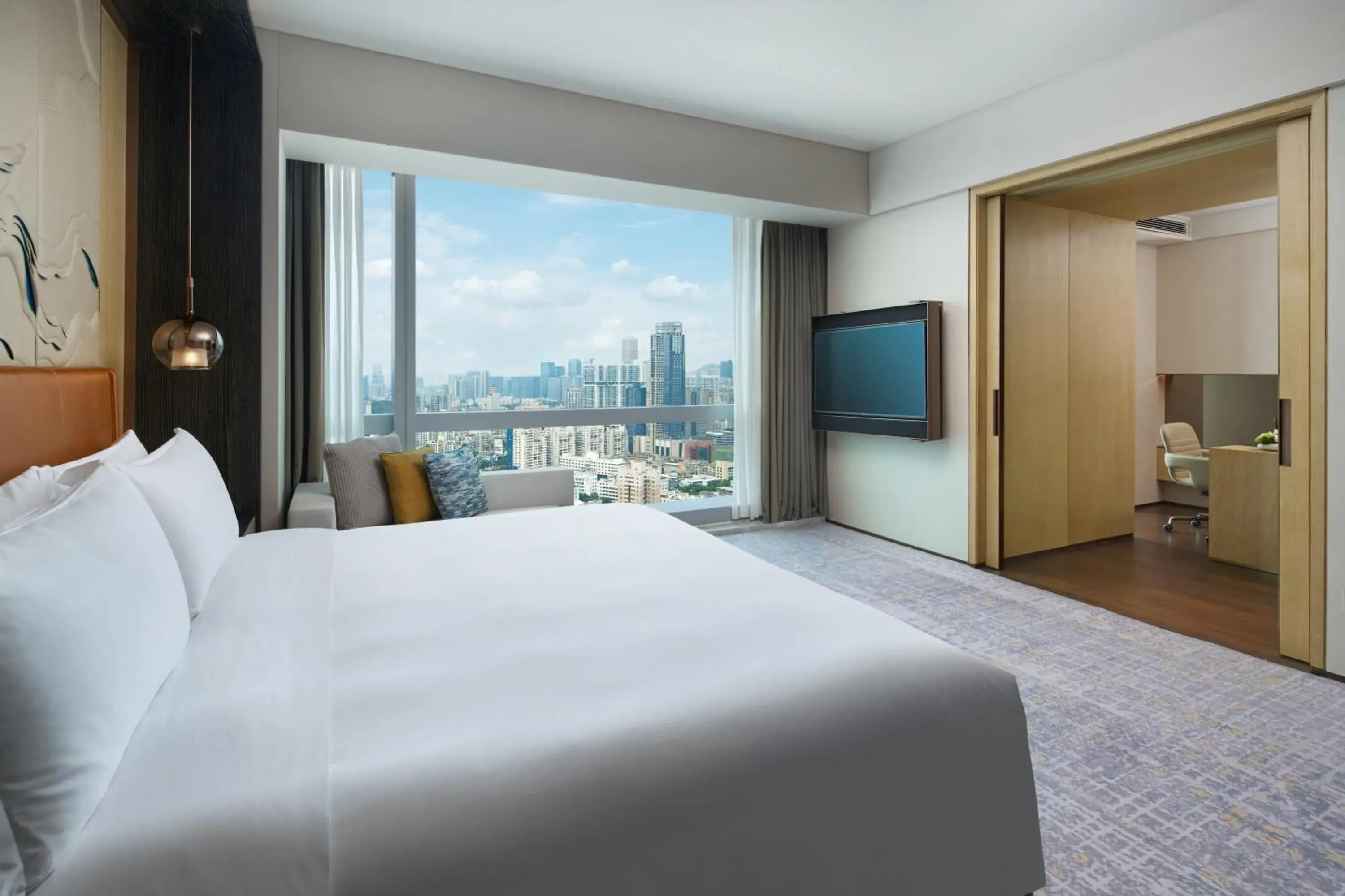One-Bedroom Suite in InterContinental Zhuhai by IHG One-Bedroom Suite in InterContinental Zhuhai by IHG