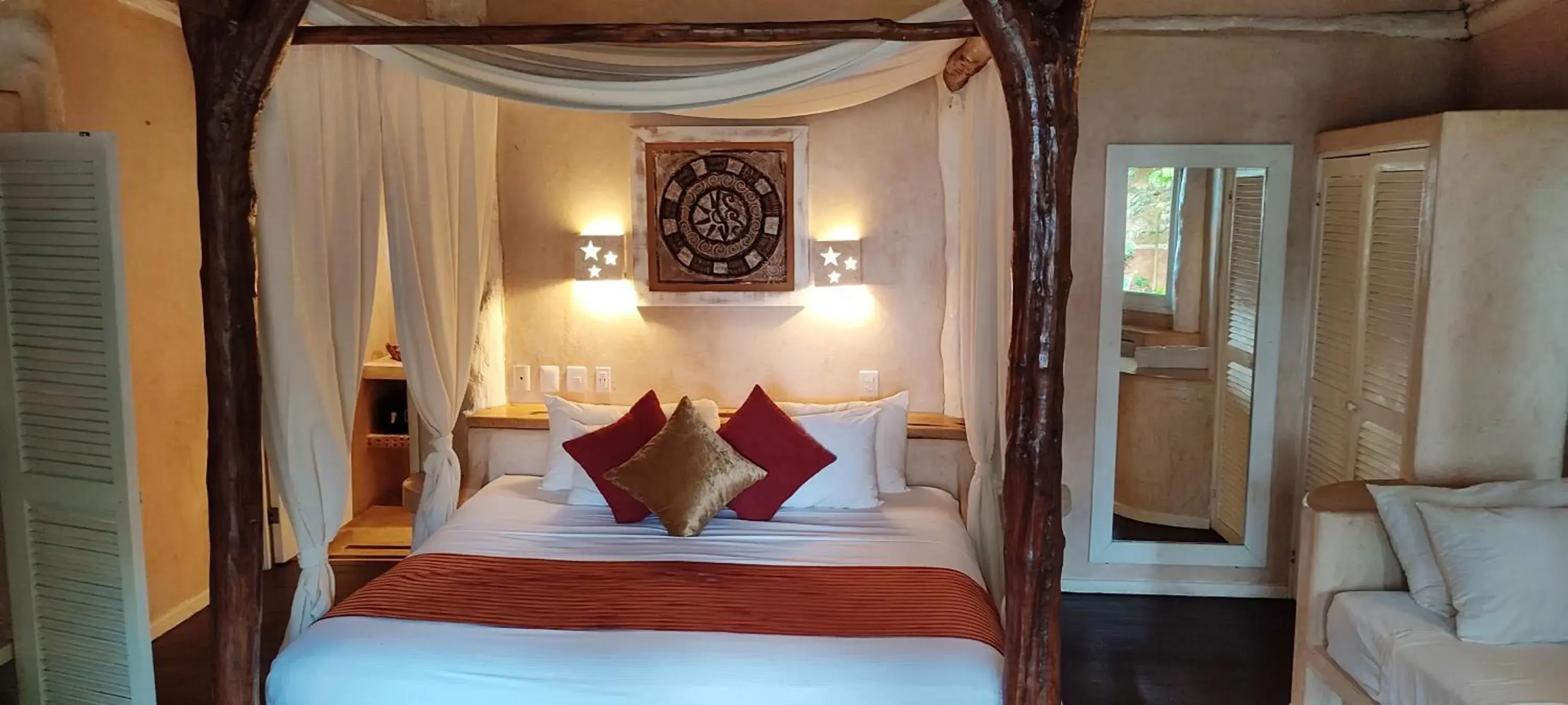 Ocean View Master Suite in Villa Las Estrellas Tulum - located at the party zone Ocean View Master Suite in Villa Las Estrellas Tulum - located at the party zone