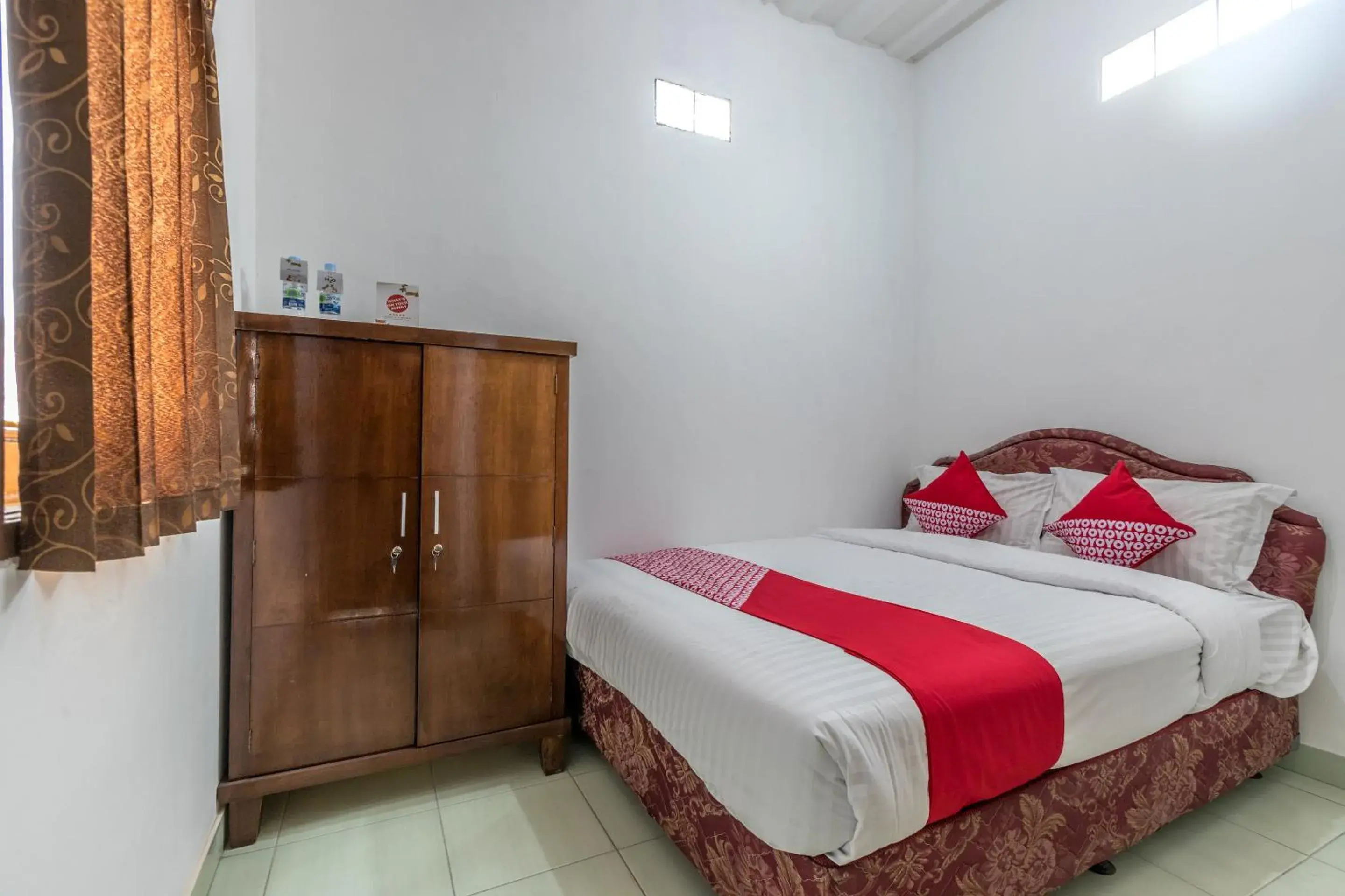 Standard Double Room in Hotel O Kost Arie 1 Standard Double Room in Hotel O Kost Arie 1