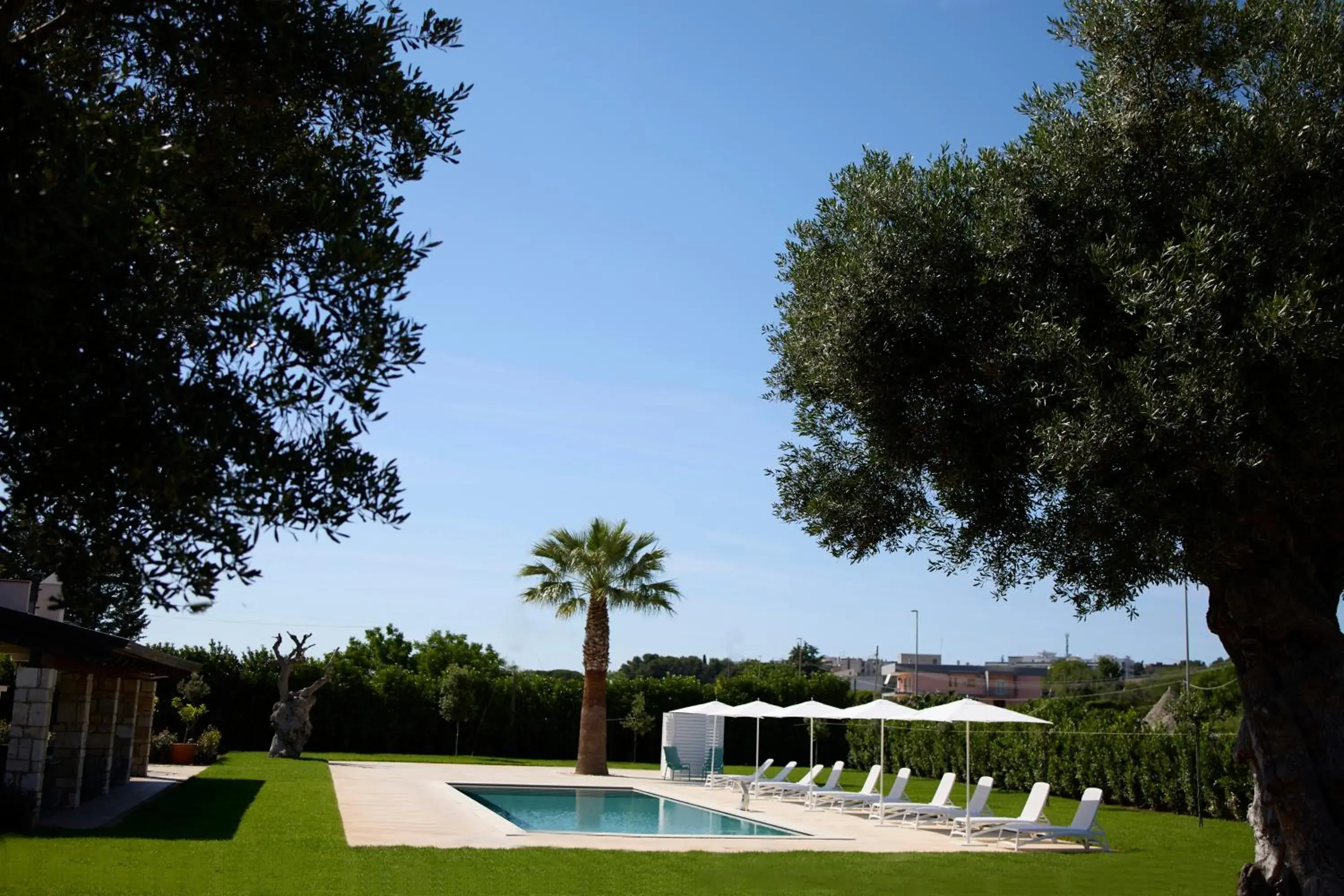 Swimming Pool in Relais Villa Le Bianche Swimming Pool in Relais Villa Le Bianche