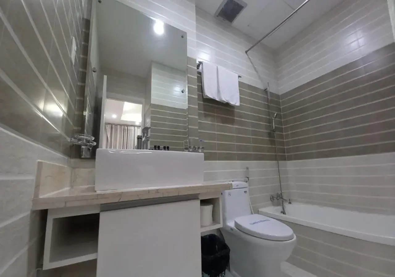 Superior Double Room in Khai Hoan Apartment Hotel Superior Double Room in Khai Hoan Apartment Hotel