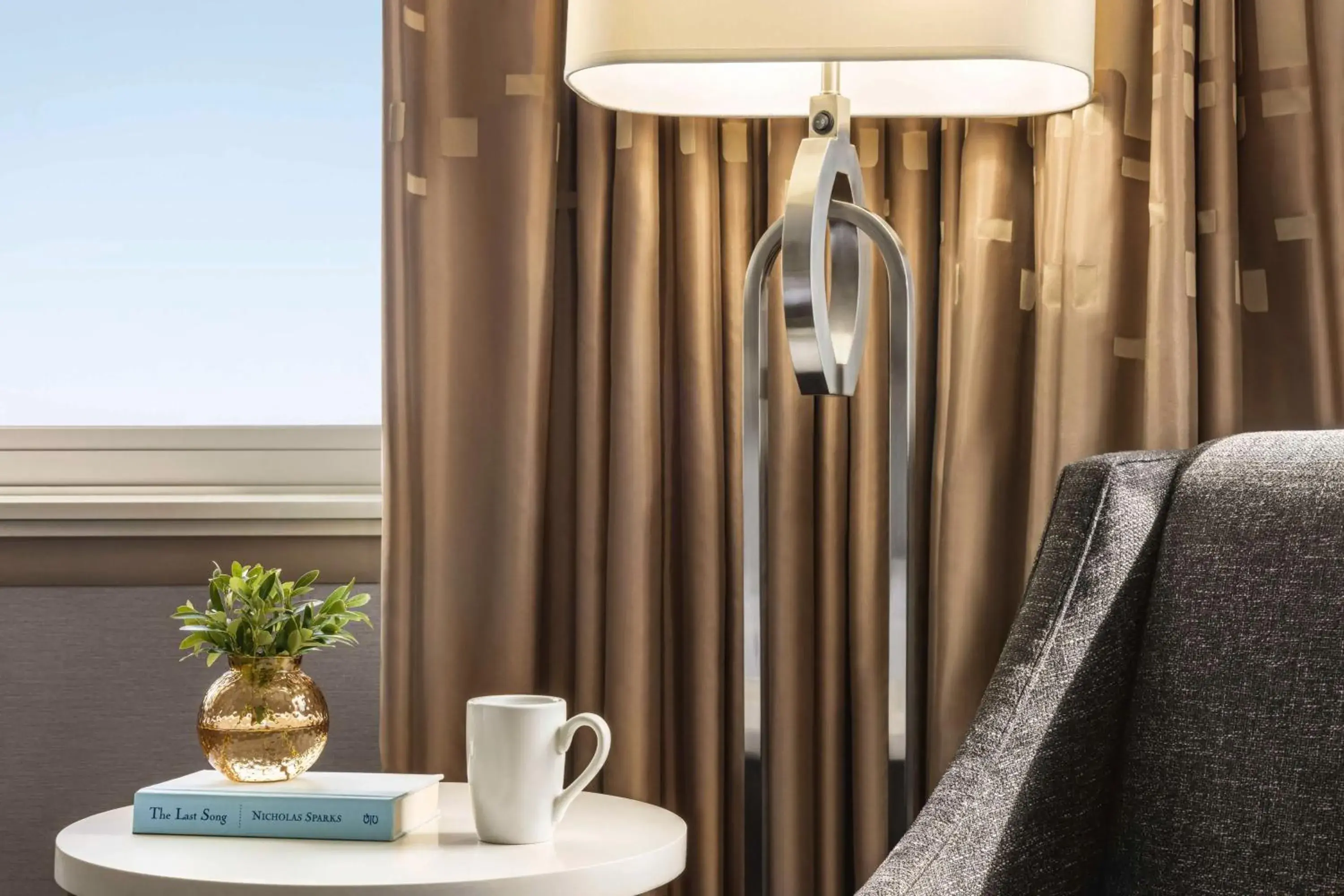 Superior King Room in Hilton Philadelphia City Avenue Superior King Room in Hilton Philadelphia City Avenue