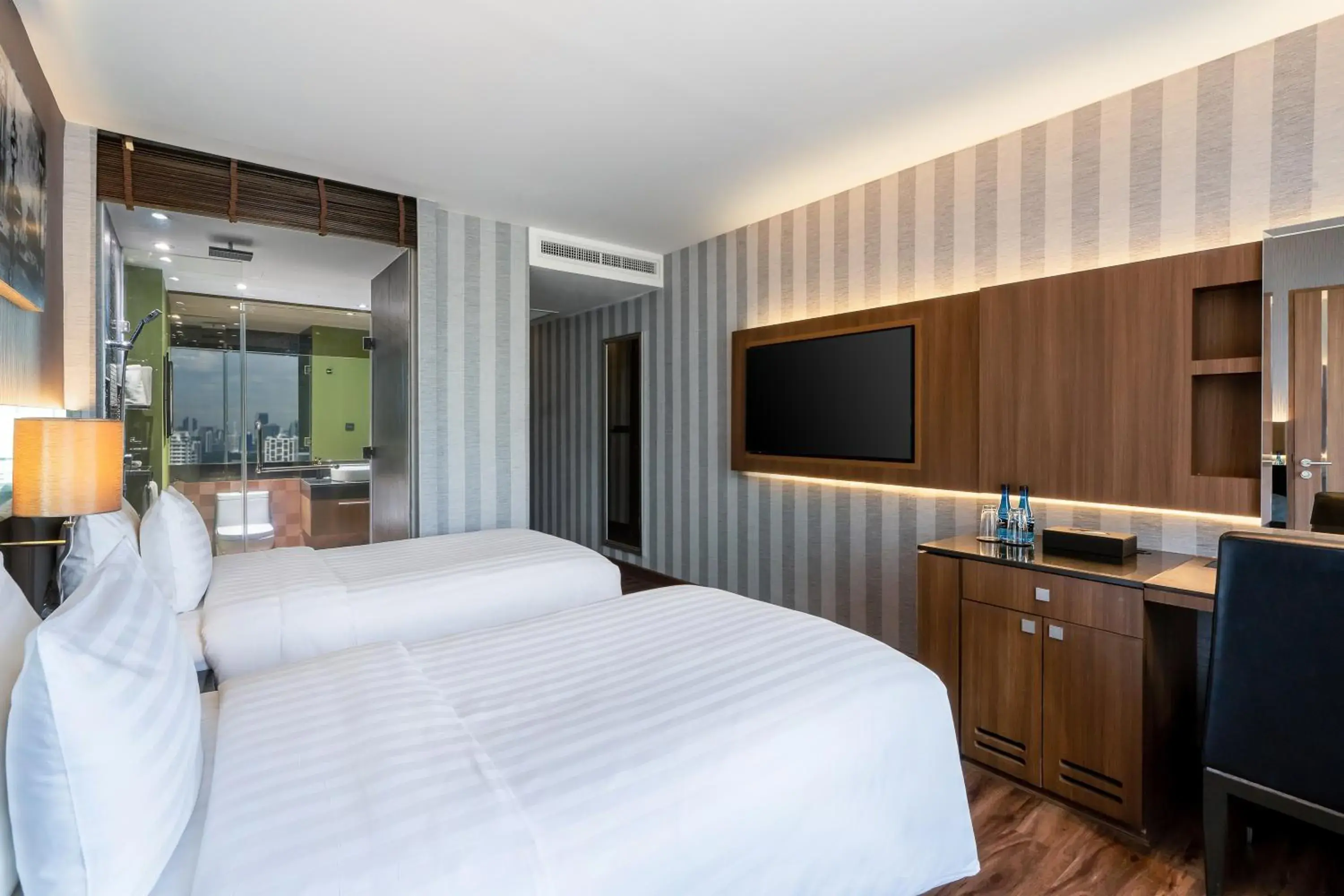 Continent Twin in The Continent Hotel Sukhumvit - Asok BTS Bangkok Continent Twin in The Continent Hotel Sukhumvit - Asok BTS Bangkok