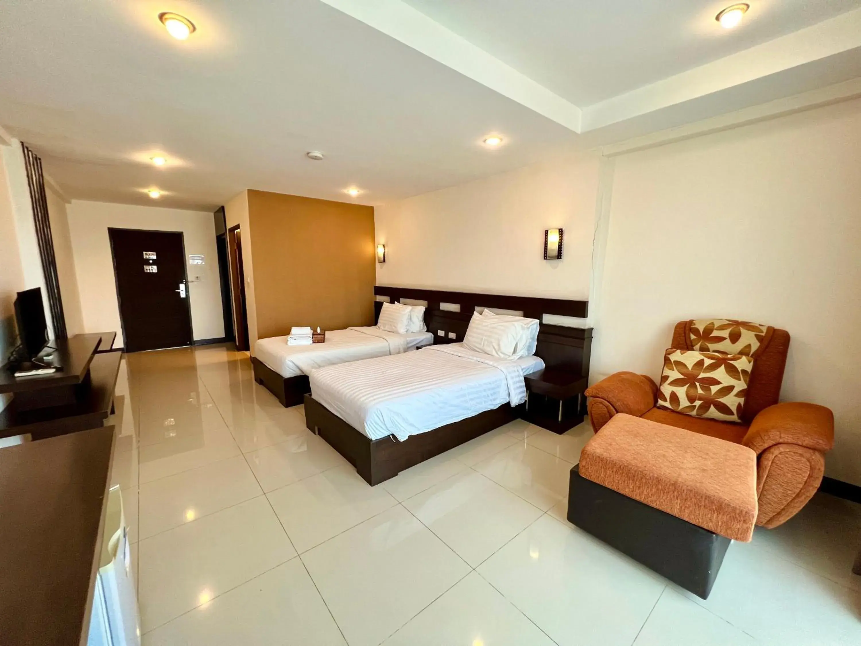 Deluxe Twin Room in Hotel La Villa Khon Kaen Deluxe Twin Room in Hotel La Villa Khon Kaen