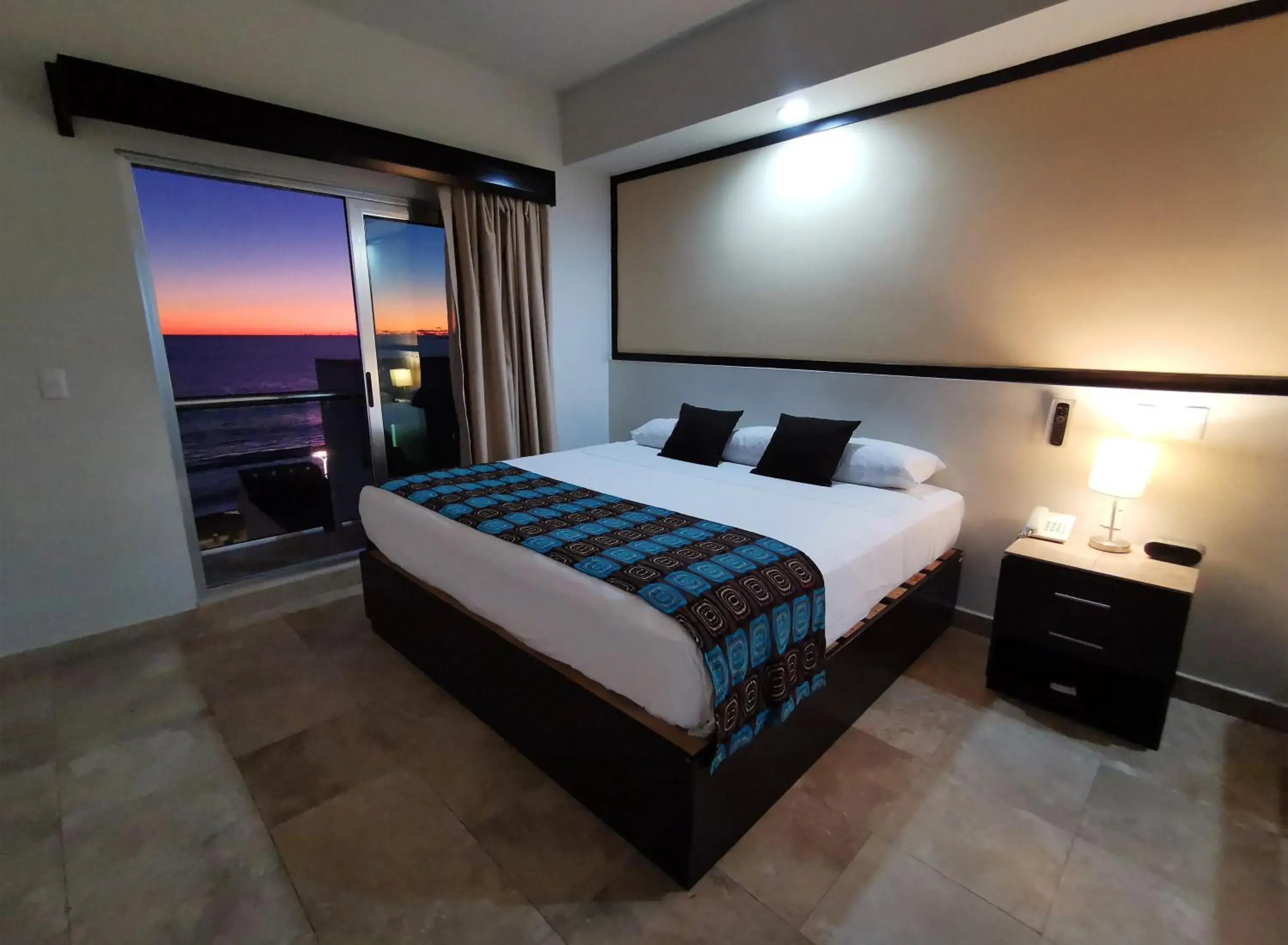 Queen Room with Sea View in Coral Island Beach View Hotel Queen Room with Sea View in Coral Island Beach View Hotel