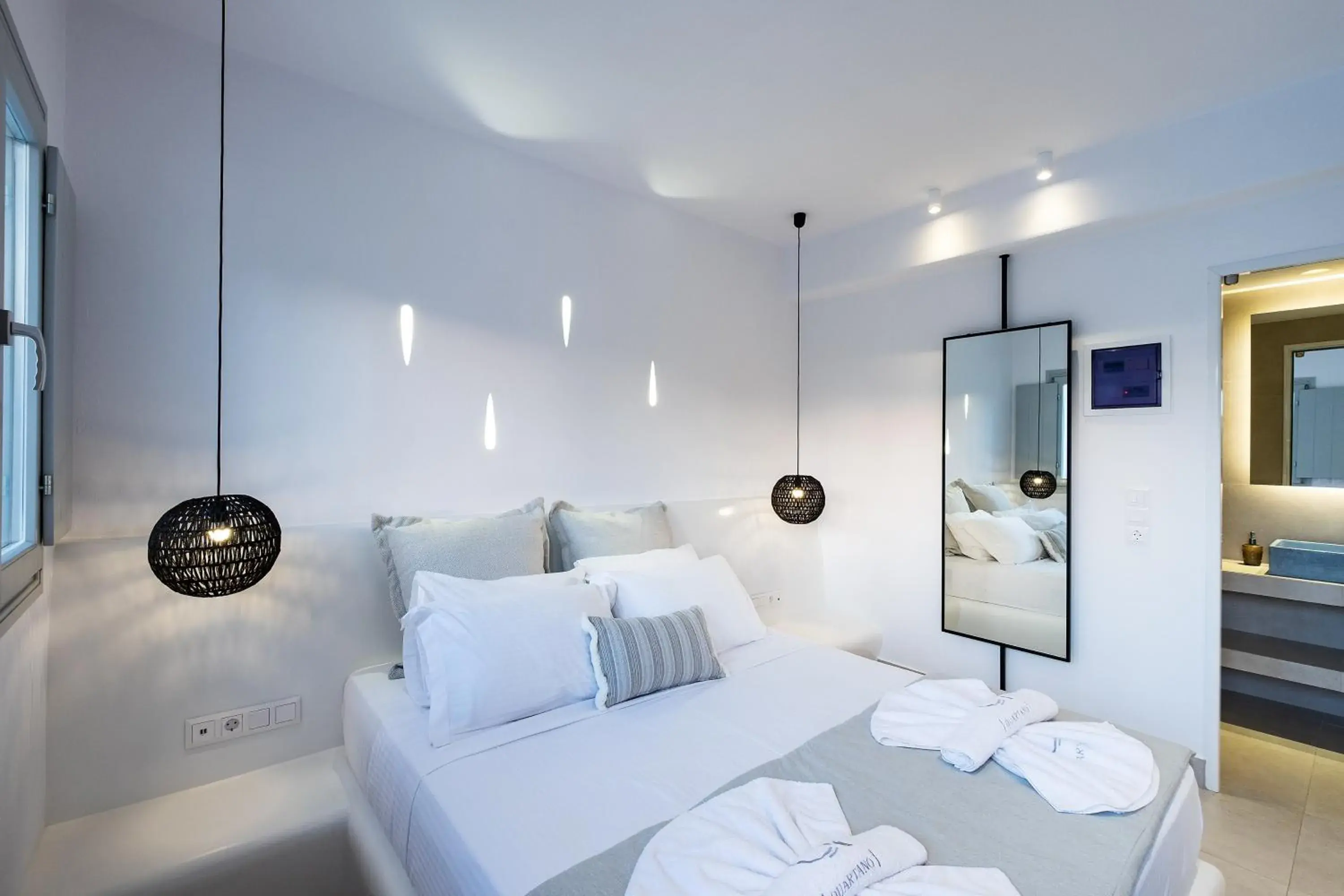 Deluxe Double Room in Quartano Luxury Cycladic Residence, Adults Only (13+) Deluxe Double Room in Quartano Luxury Cycladic Residence, Adults Only (13+)
