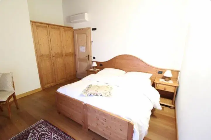 Deluxe Double or Twin Room - single occupancy in Agriturismo Al Credazzo Deluxe Double or Twin Room - single occupancy in Agriturismo Al Credazzo