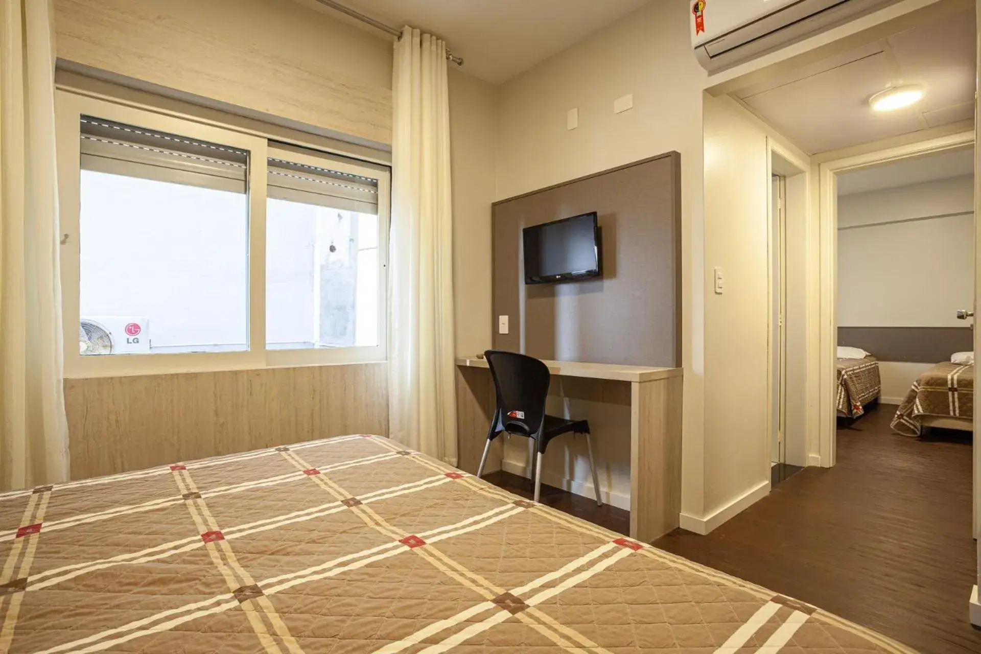 Deluxe Family Room in A Furninha Hotel Deluxe Family Room in A Furninha Hotel