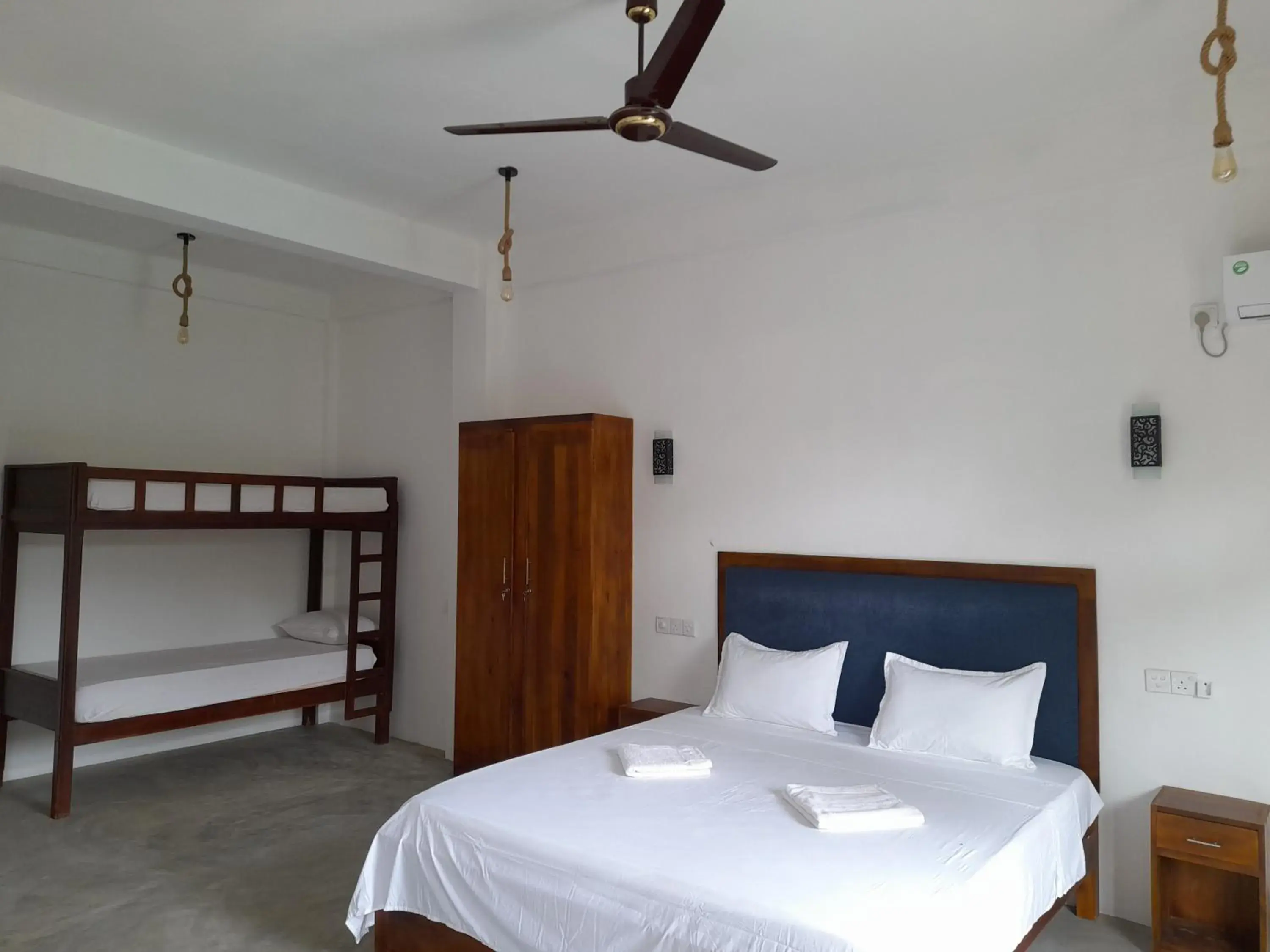 Deluxe Family Room in Surf Gangs Arugambay Deluxe Family Room in Surf Gangs Arugambay