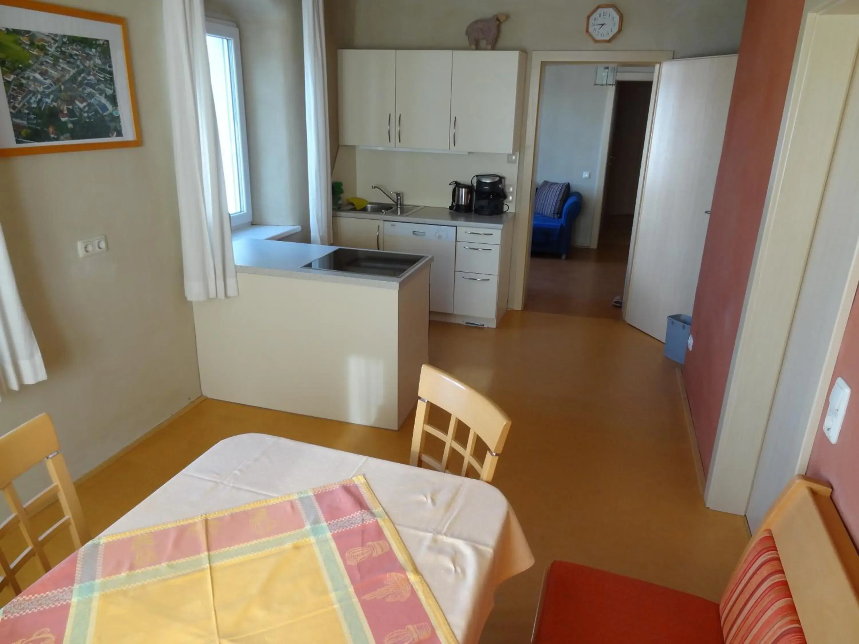 Three-Bedroom Apartment in Ferienwohnung Veit Three-Bedroom Apartment in Ferienwohnung Veit