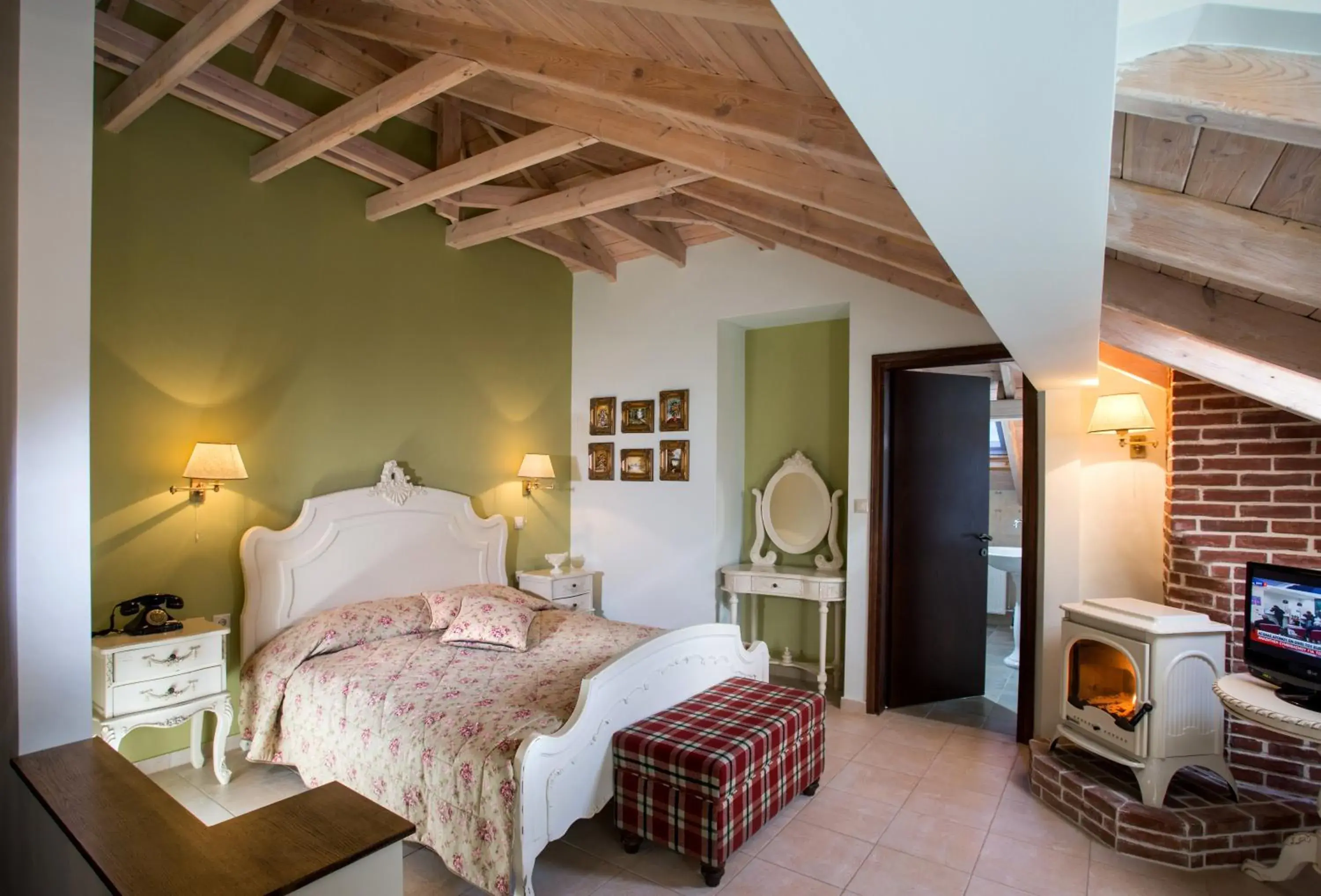 Loft Junior Suite in Atrion Highland Hotel Loft Junior Suite in Atrion Highland Hotel