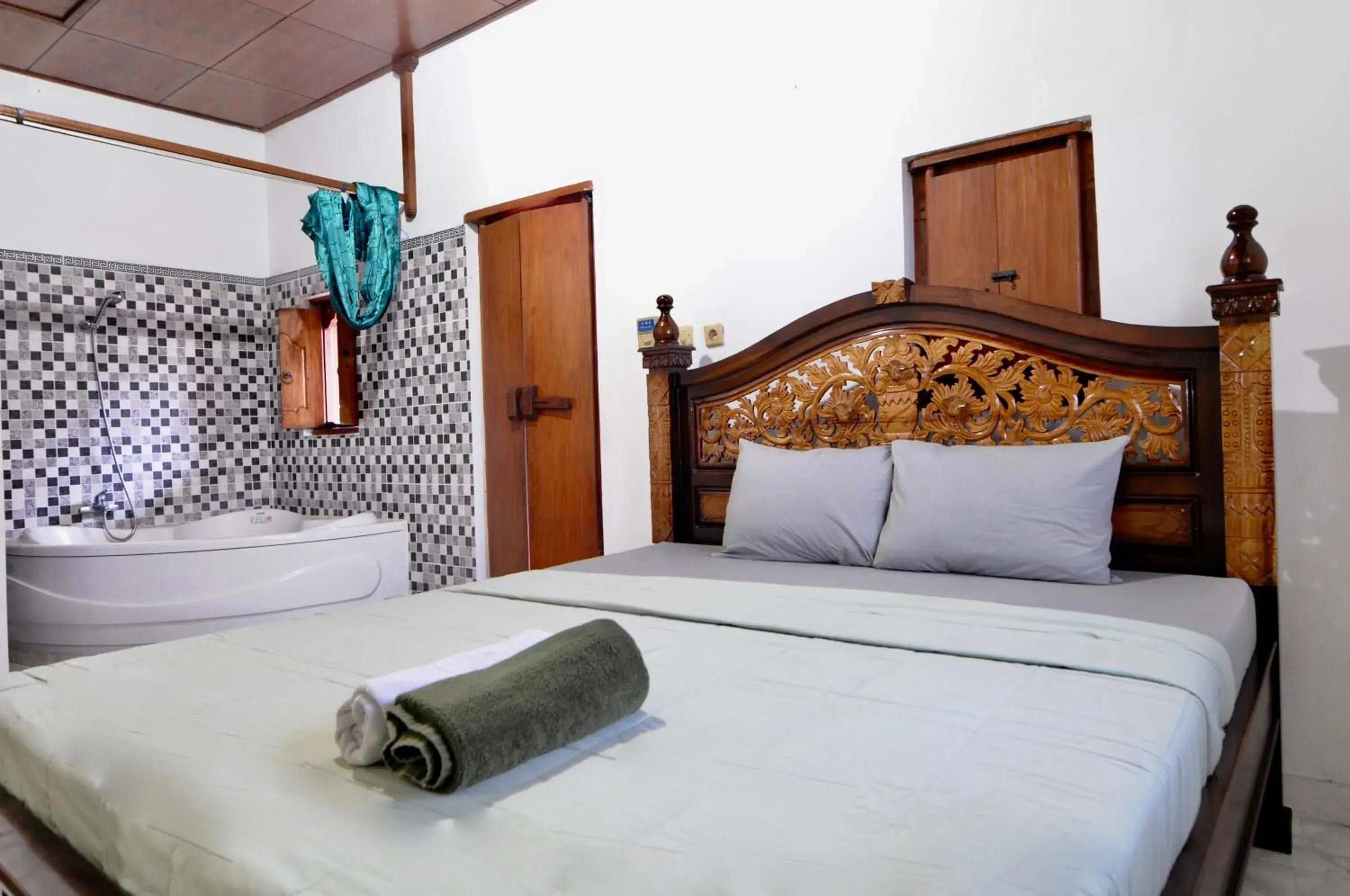 Standard Double or Twin Room in Yuliati House Ubud Standard Double or Twin Room in Yuliati House Ubud