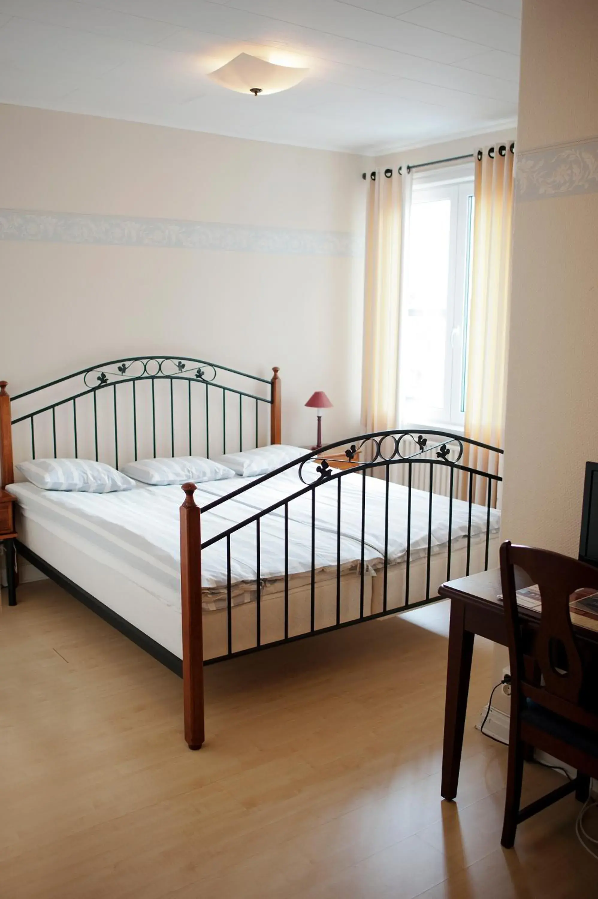 Twin or Double Room - single occupancy in Reftele Wardshus Twin or Double Room - single occupancy in Reftele Wardshus