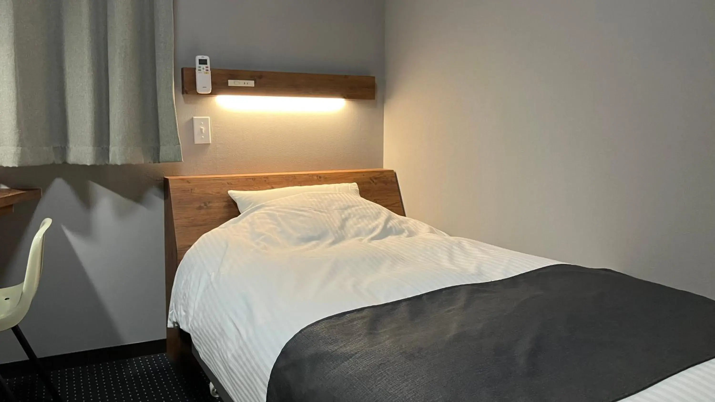 Single Room with Bathroom - Non Smoking in Atto Business Hotel Ichinoseki Single Room with Bathroom - Non Smoking in Atto Business Hotel Ichinoseki