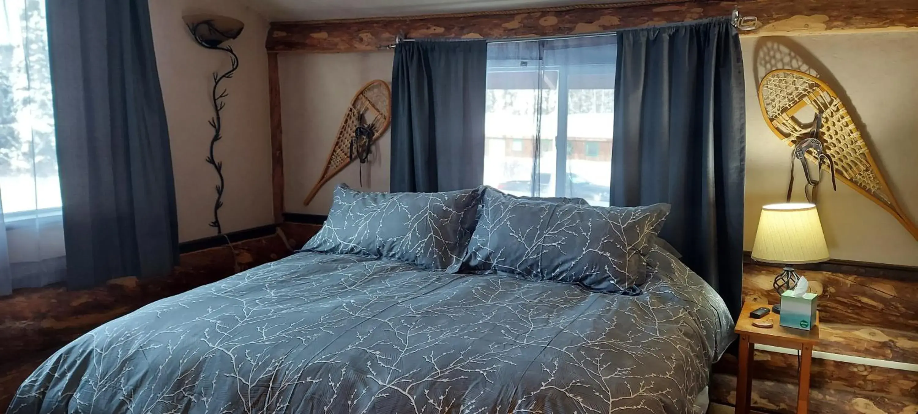 Room 5 - Upper Level in Northern Sky Lodge Room 5 - Upper Level in Northern Sky Lodge