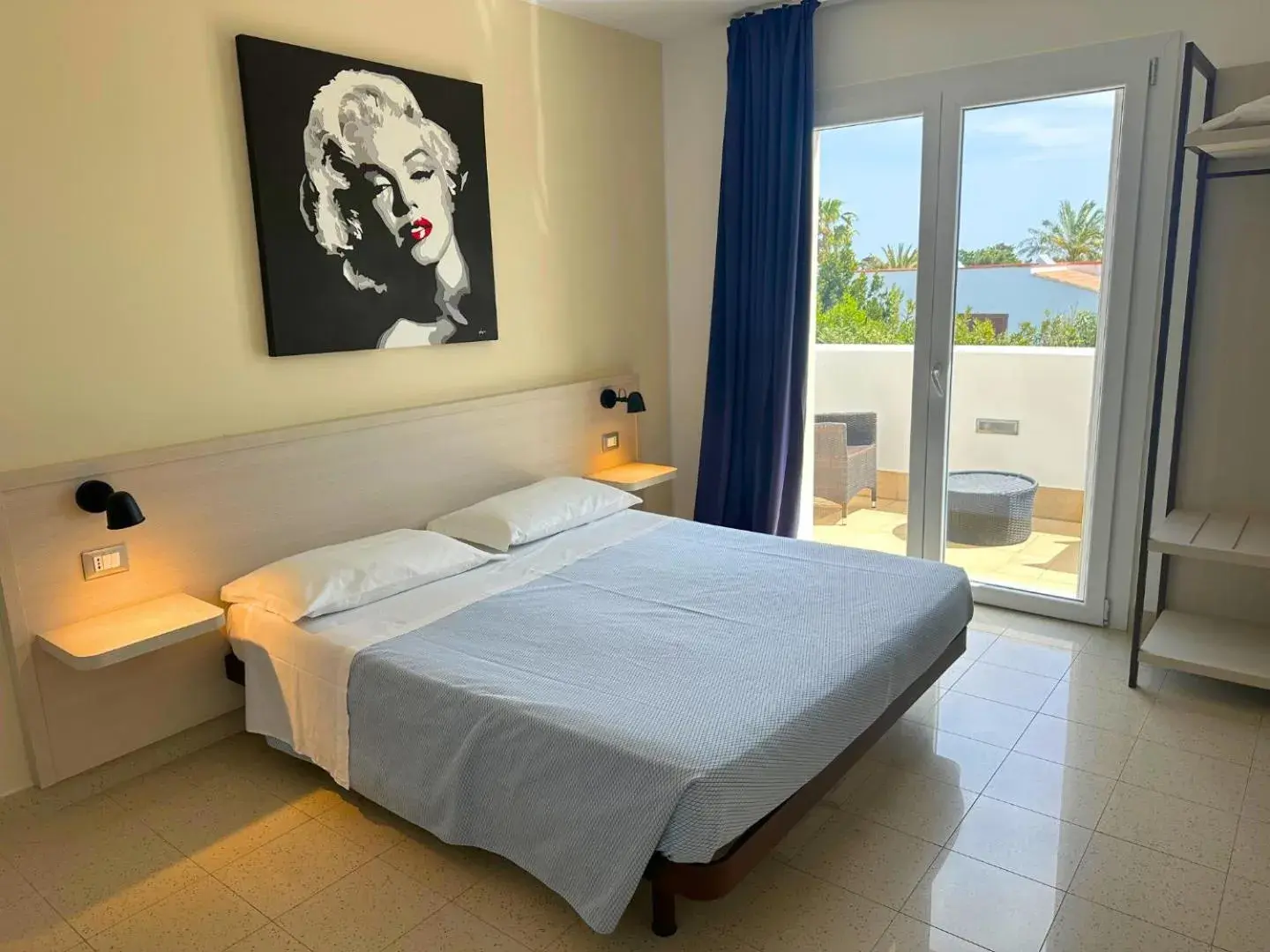 Triple with Sea View in Donnosanto Residence Triple with Sea View in Donnosanto Residence