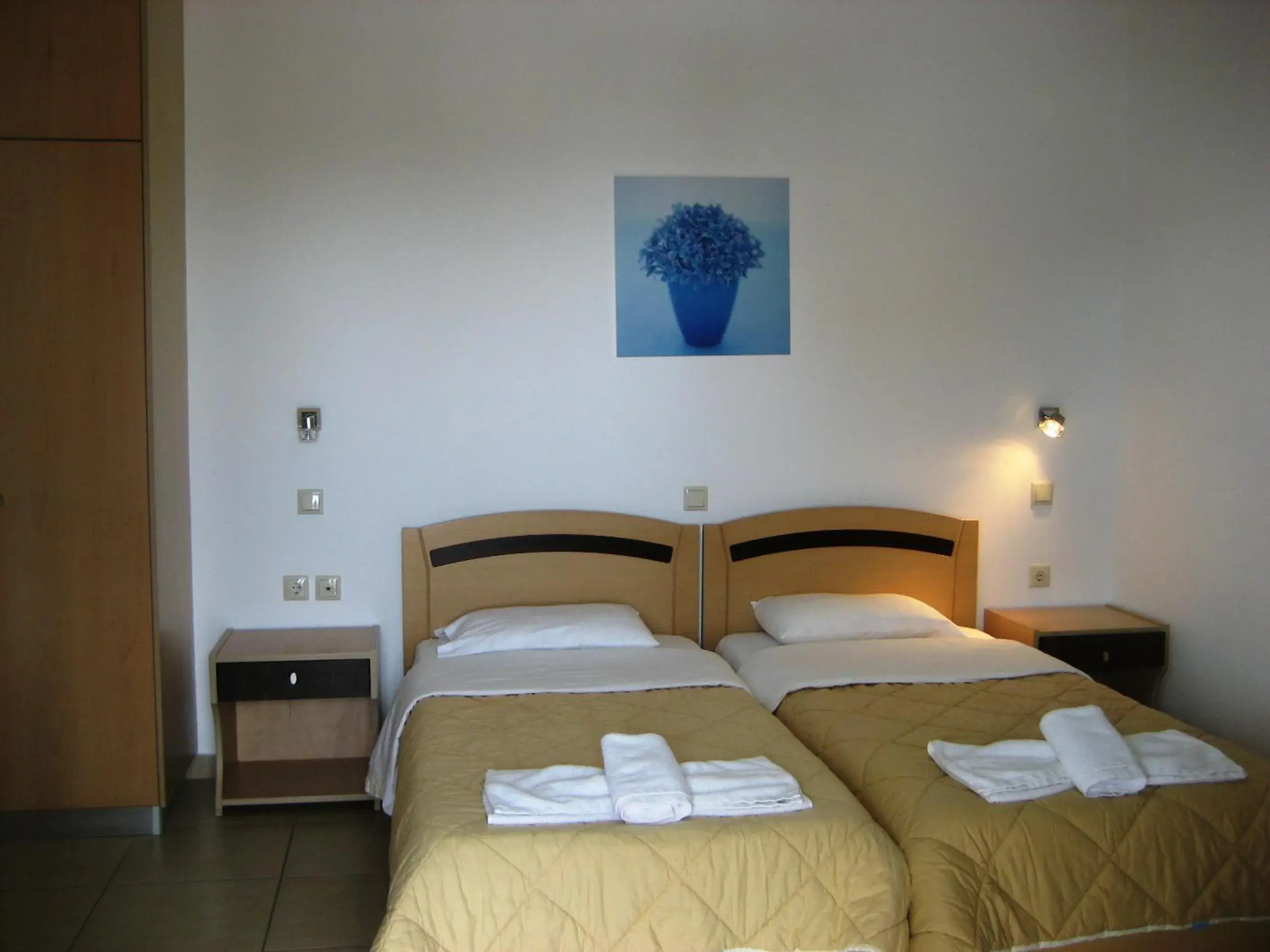 Triple Room with Balcony in Yiorgos Studios Triple Room with Balcony in Yiorgos Studios