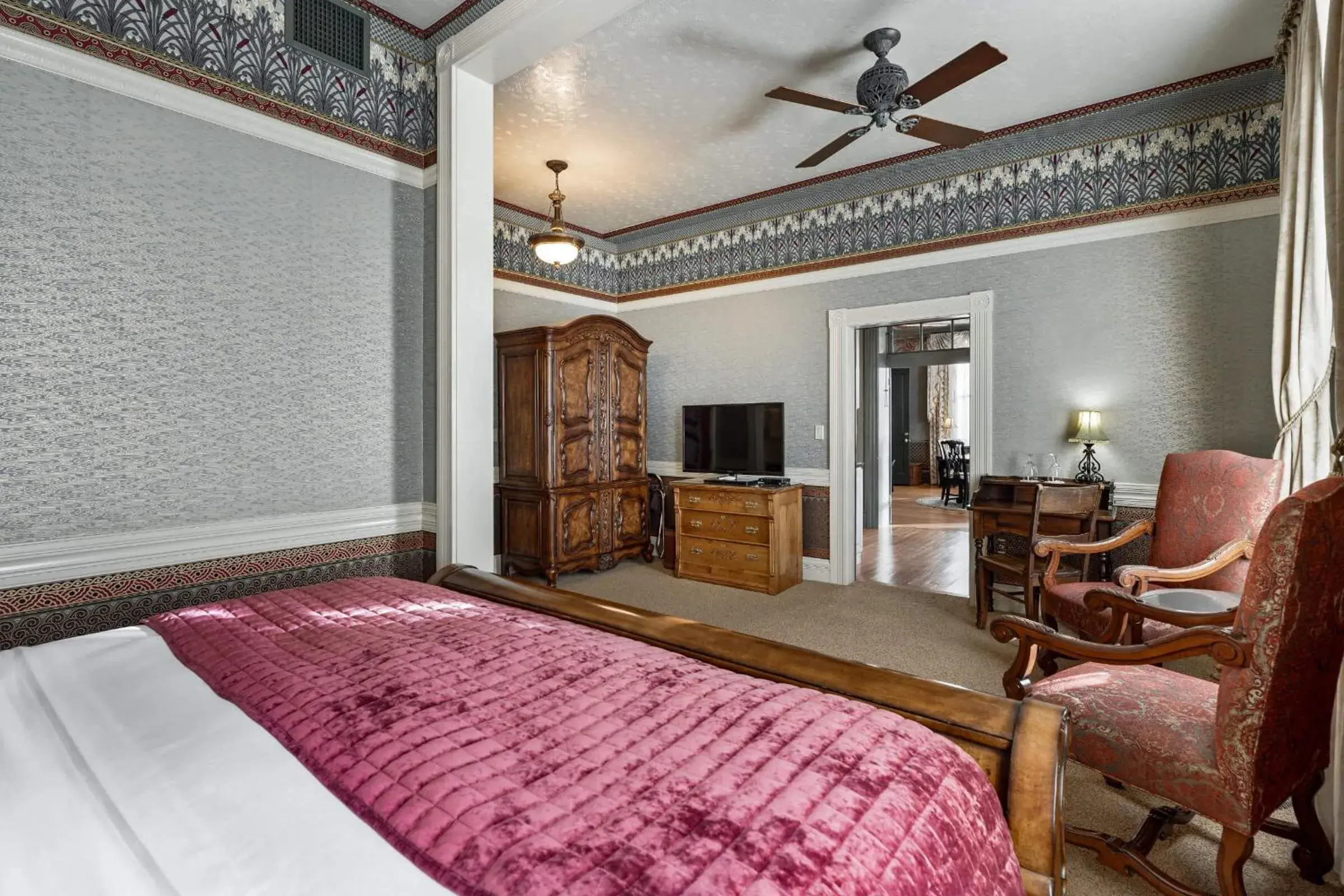 Luxury Two-Bedroom Apartment in Beaumont Hotel and Spa - Adults Only Luxury Two-Bedroom Apartment in Beaumont Hotel and Spa - Adults Only