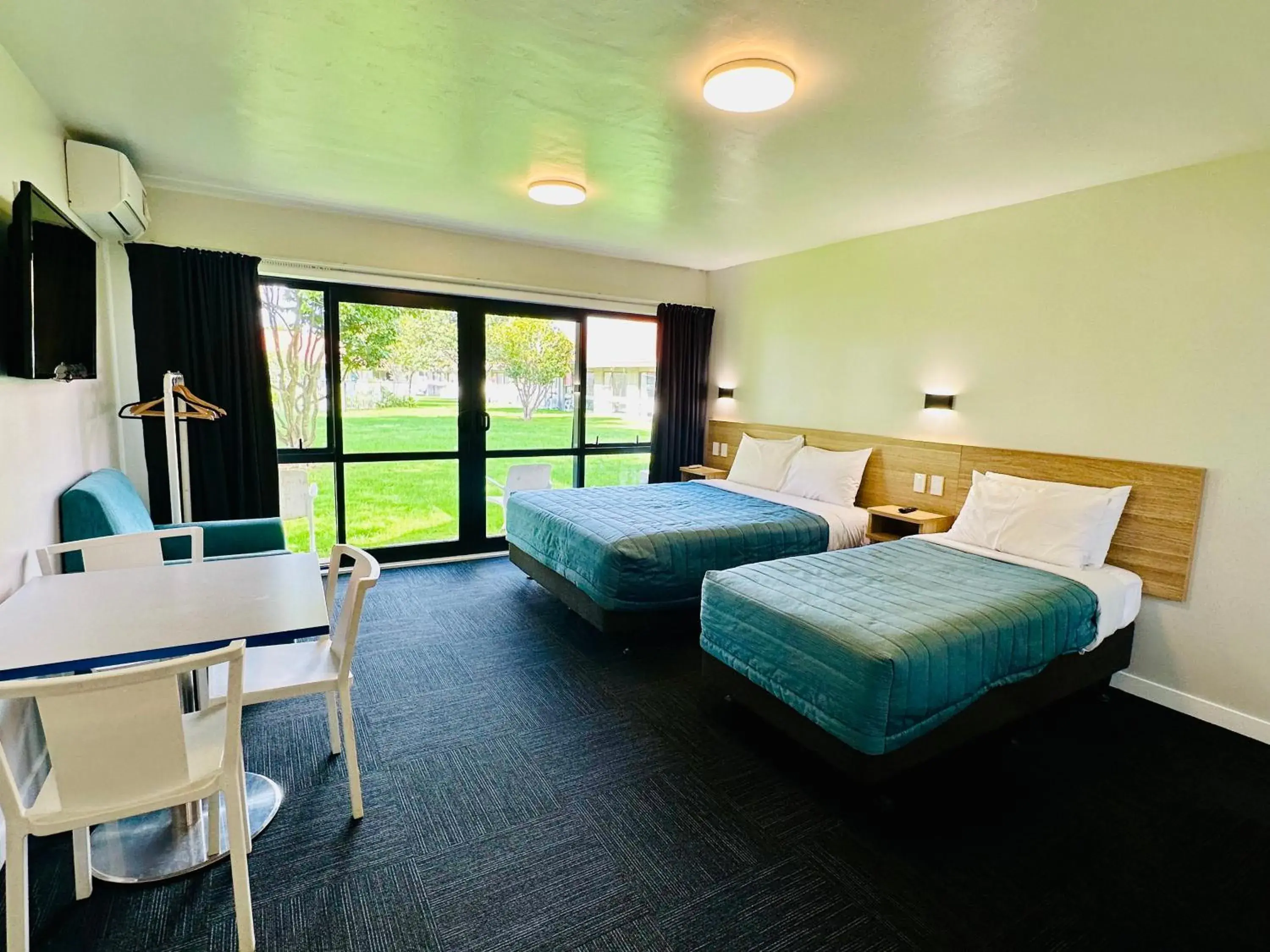 Deluxe Suite in Airport Gold Star Motel Deluxe Suite in Airport Gold Star Motel