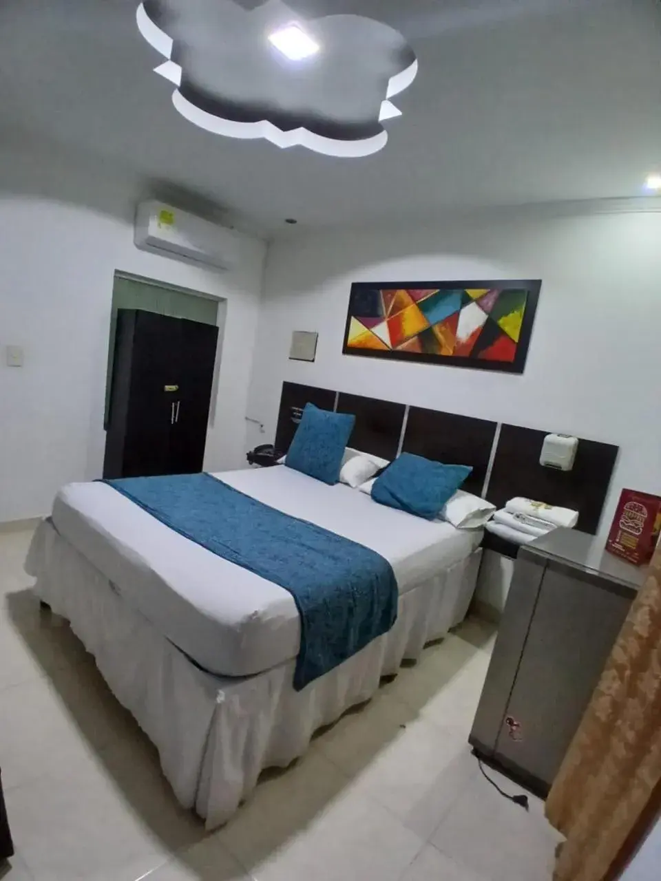 Budget Single Room - single occupancy in Hotel Plaza Norte Cali Budget Single Room - single occupancy in Hotel Plaza Norte Cali