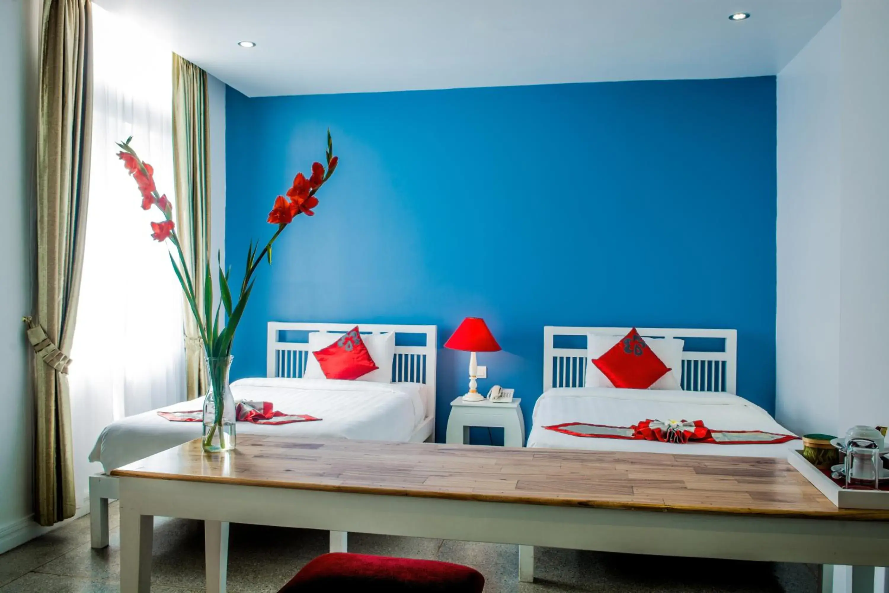 Superior Twin Room in The Frangipani Royal Palace Hotel Superior Twin Room in The Frangipani Royal Palace Hotel