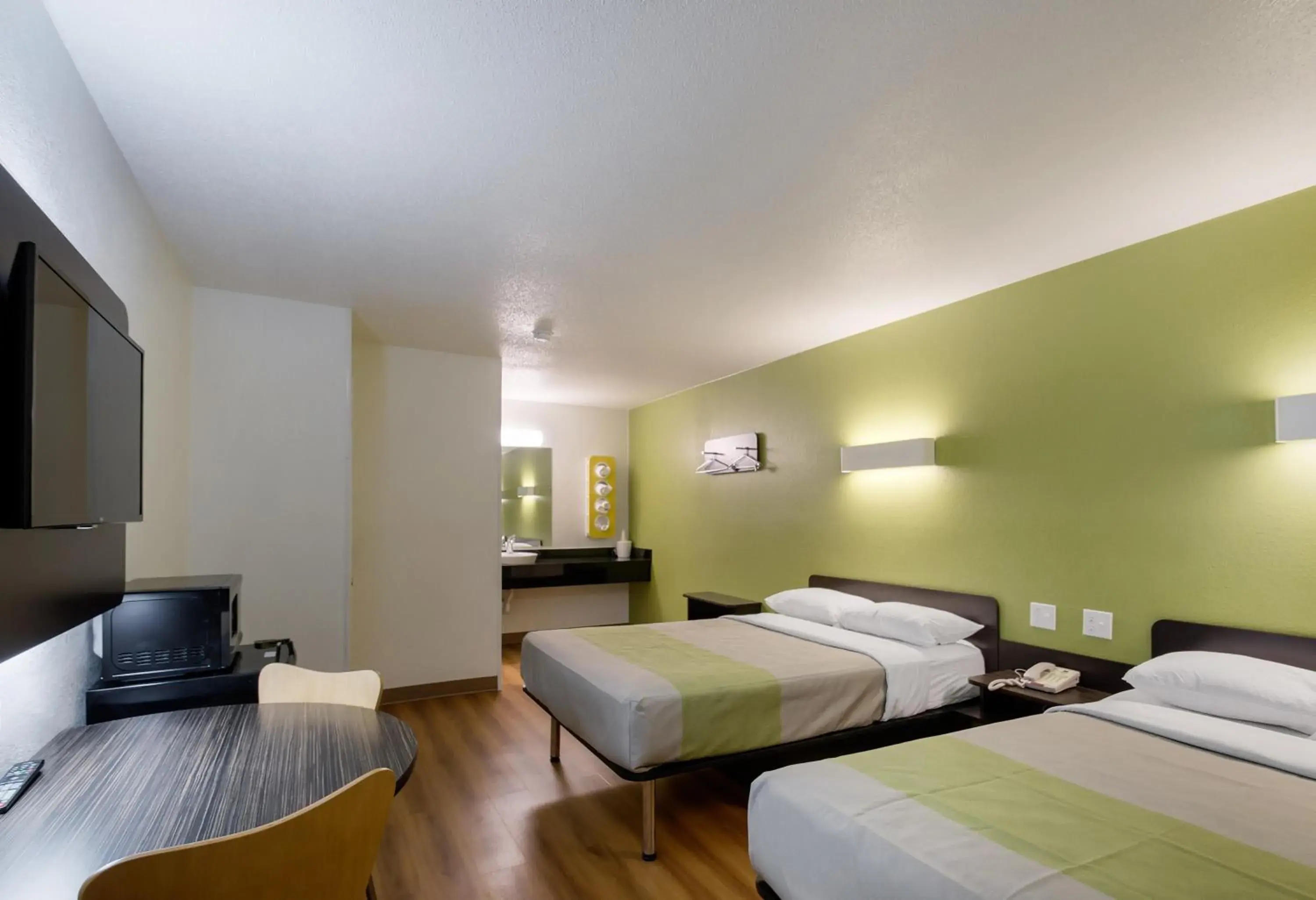 Quadruple Room - Disability Access - Non-Smoking in Motel 6-Charles Town, WV Quadruple Room - Disability Access - Non-Smoking in Motel 6-Charles Town, WV