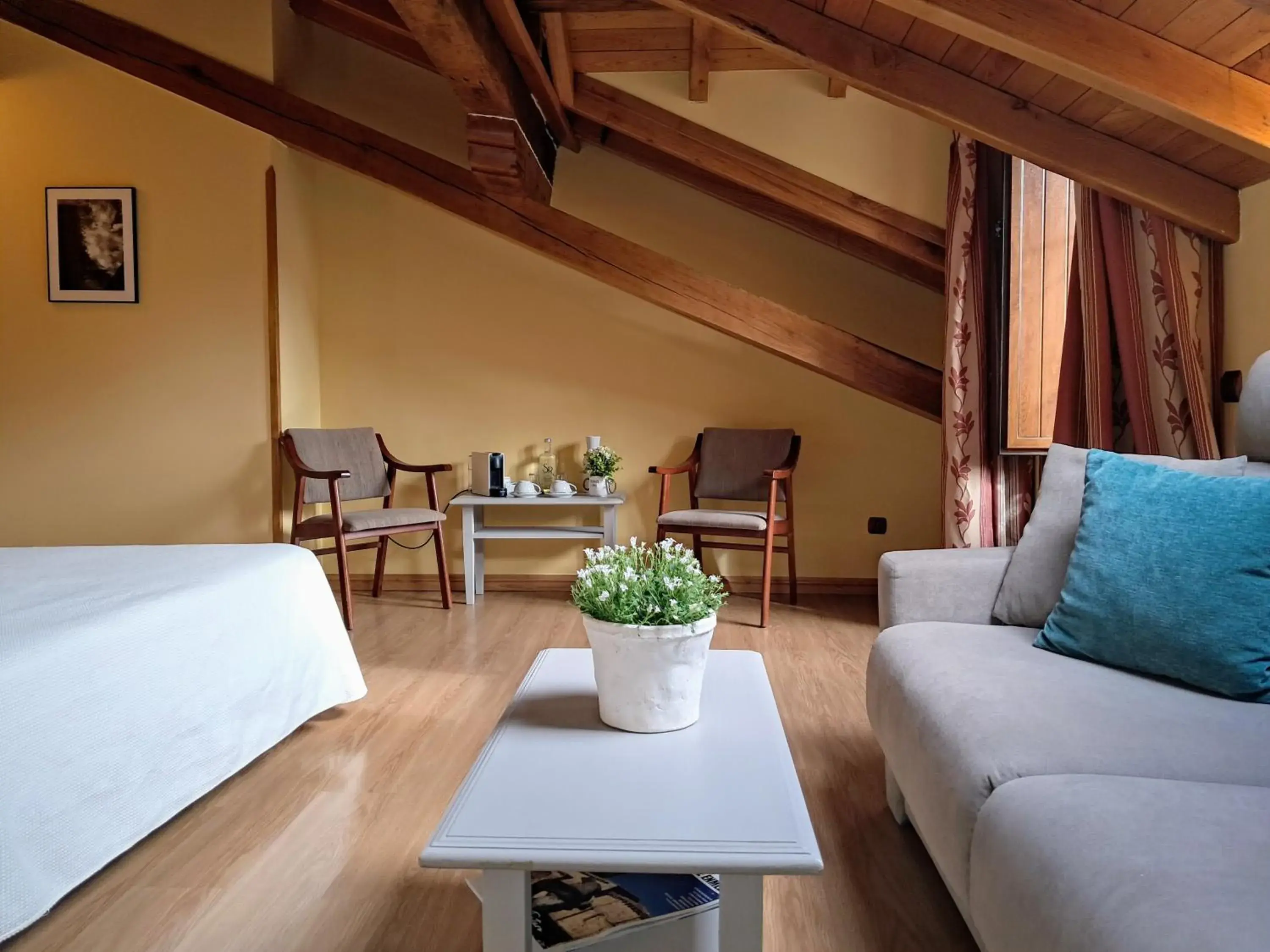 Deluxe Suite in Hotel San Roque Deluxe Suite in Hotel San Roque