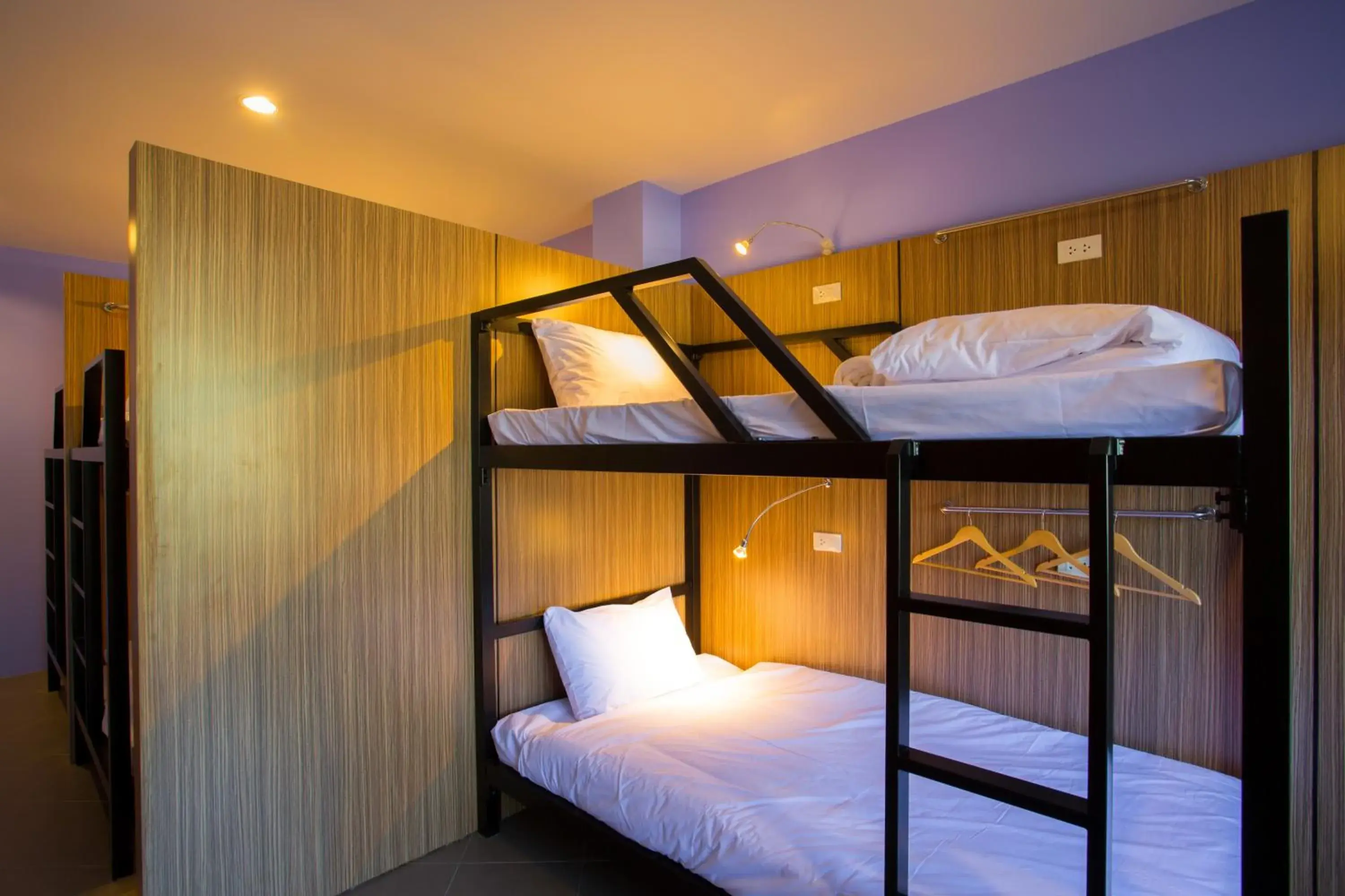 Bed in 6-Bed Female Dormitory Room in iNest Poshtel Bed in 6-Bed Female Dormitory Room in iNest Poshtel