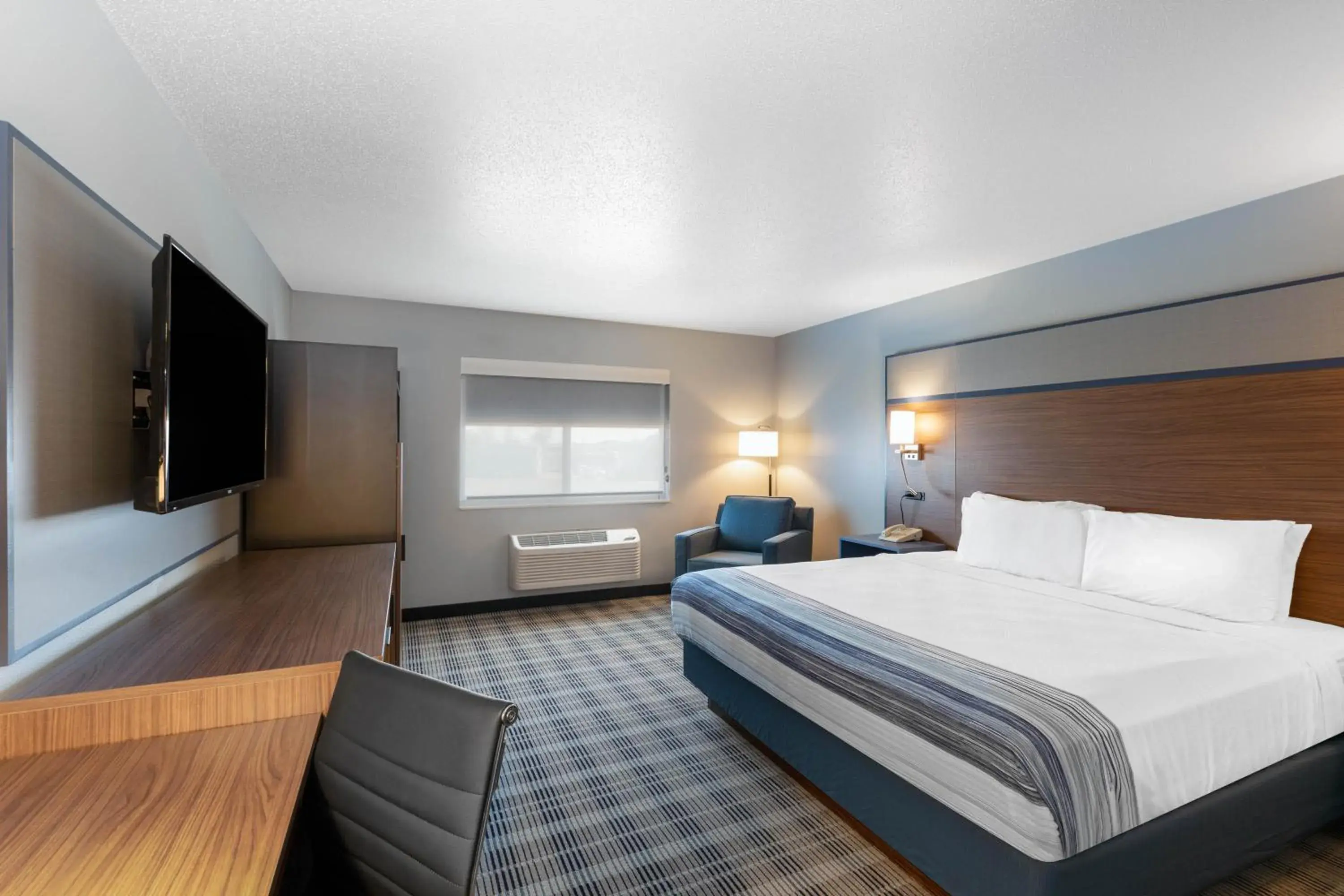 1 King Bed, One Bedroom Deluxe Suite, Non-Smoking in AmericInn by Wyndham Jackson 1 King Bed, One Bedroom Deluxe Suite, Non-Smoking in AmericInn by Wyndham Jackson