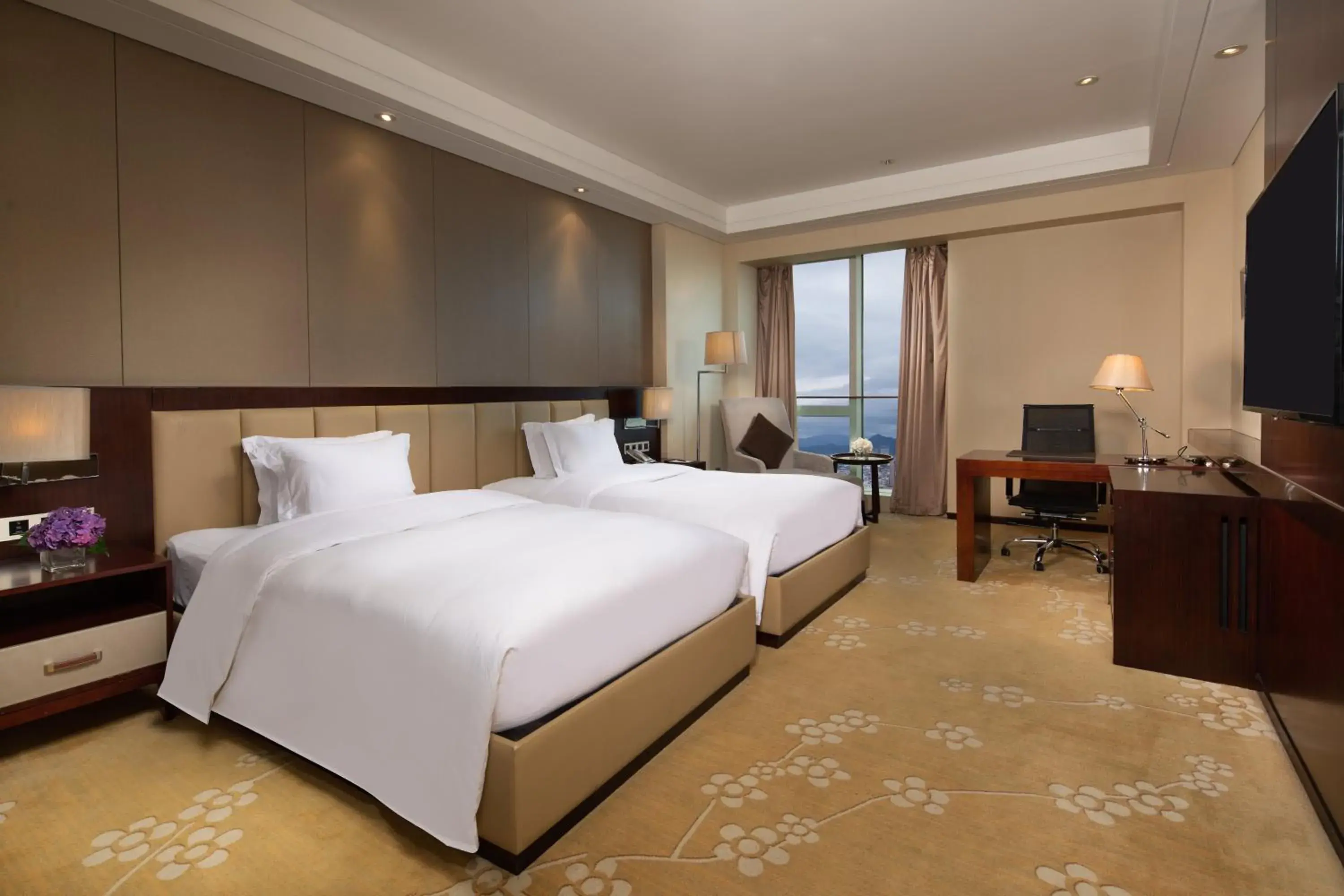 Standard Twin Room in Crowne Plaza Taizhou by IHG Standard Twin Room in Crowne Plaza Taizhou by IHG