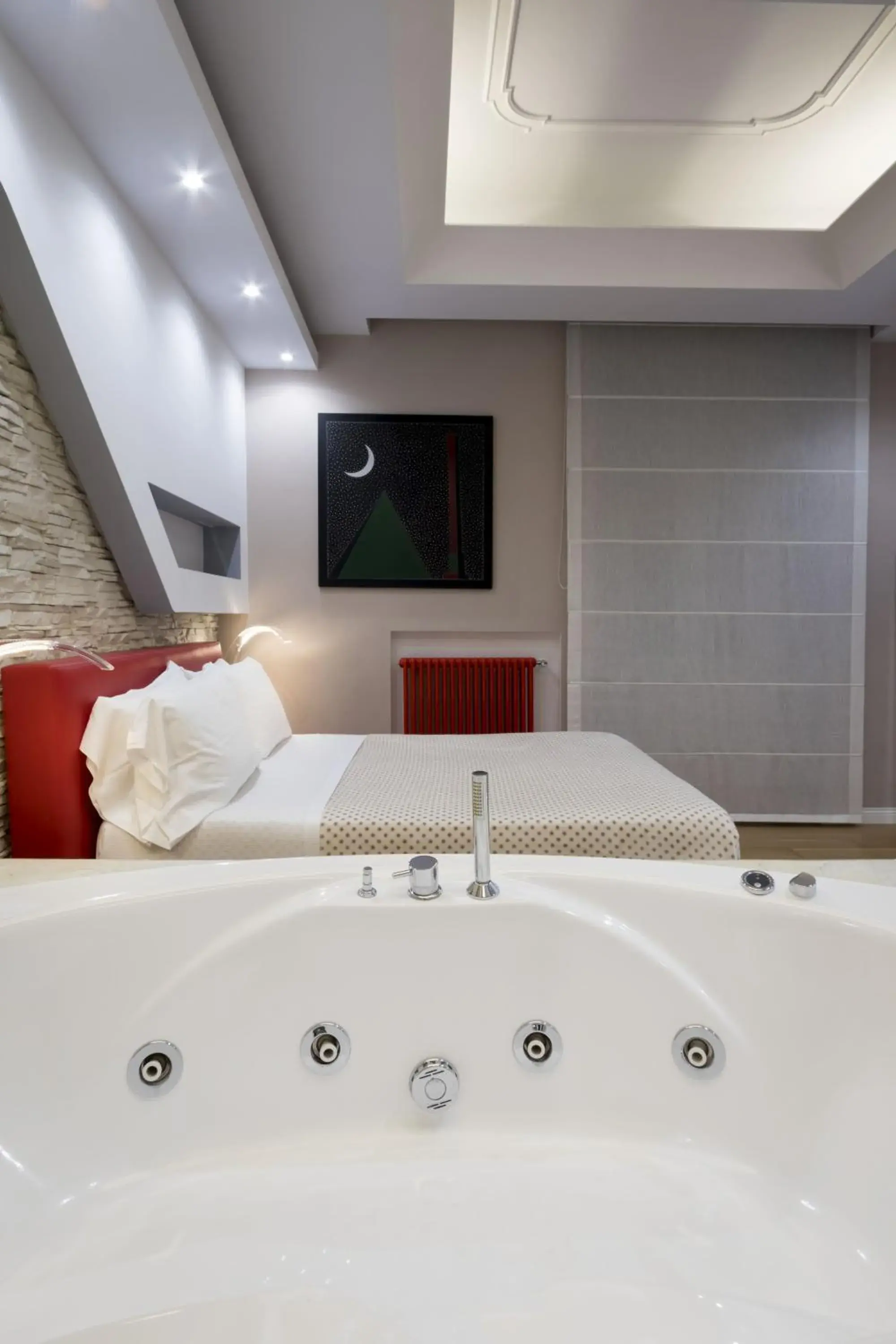 Deluxe Double Room with Bath in Luxury on the River Deluxe Double Room with Bath in Luxury on the River