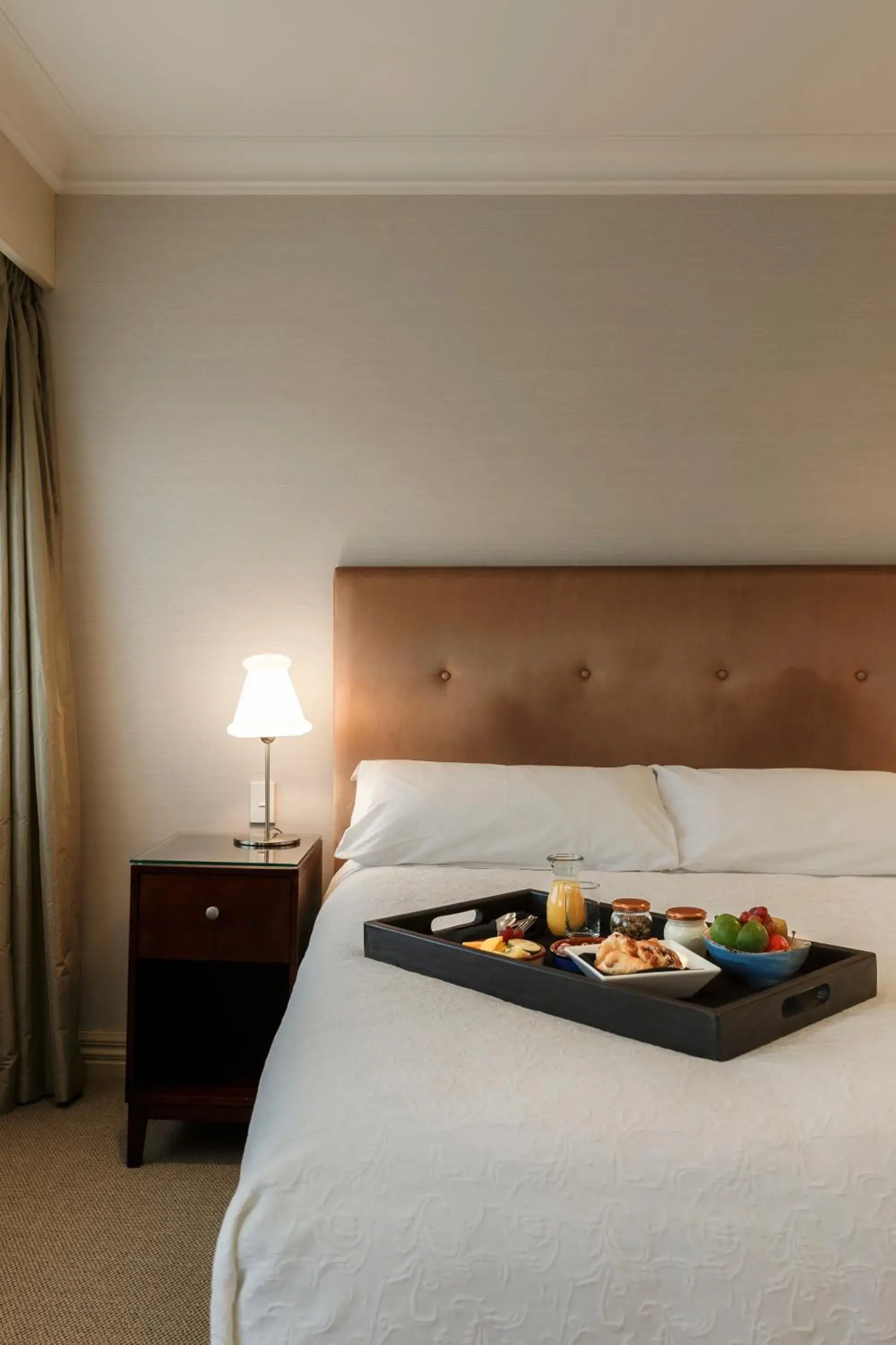 Double or Twin Room - Disability Access in Rutherford Hotel Nelson - A Heritage Hotel Double or Twin Room - Disability Access in Rutherford Hotel Nelson - A Heritage Hotel