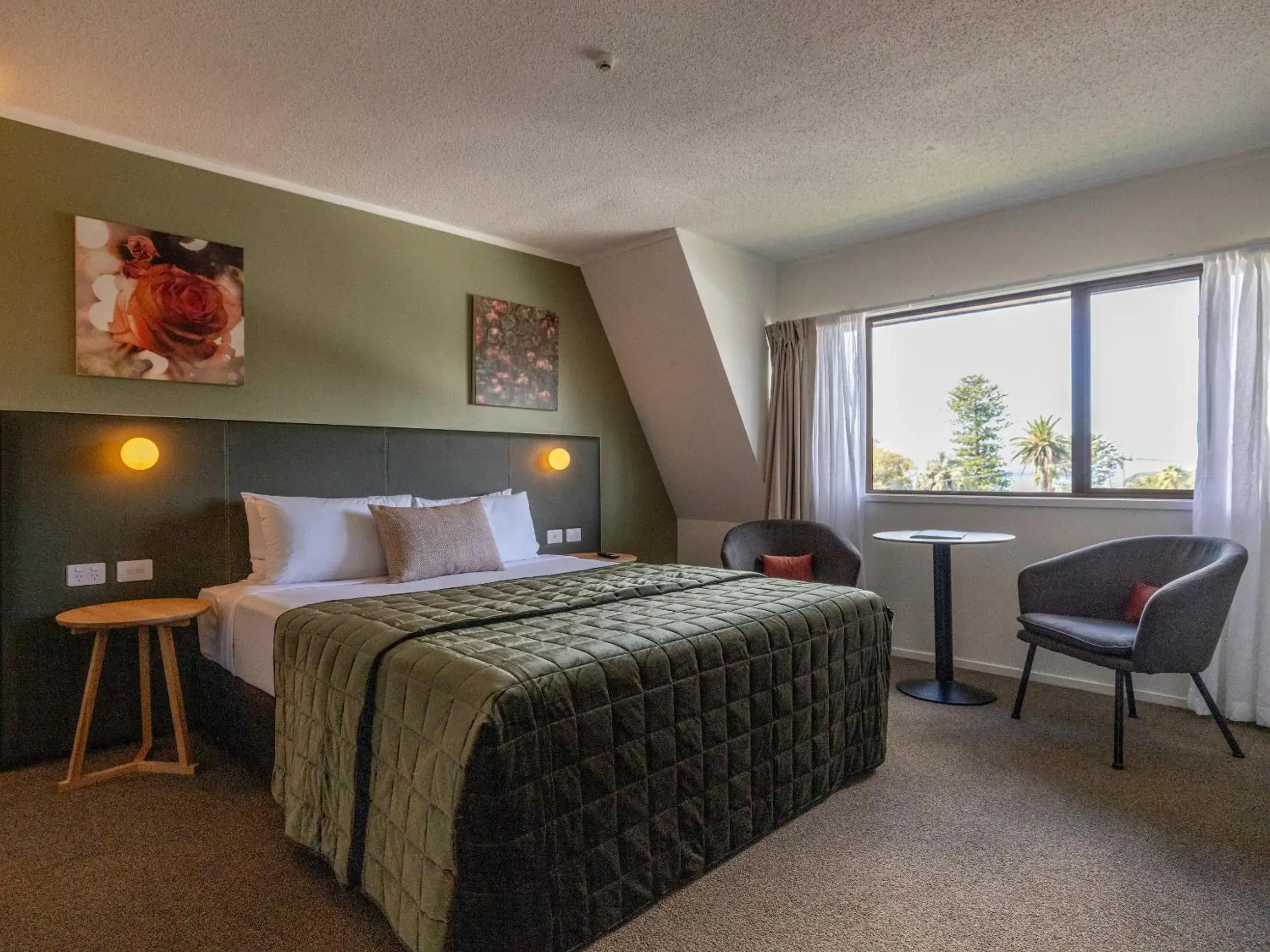 Premium King with Lounge in Auckland Rose Park Hotel Premium King with Lounge in Auckland Rose Park Hotel