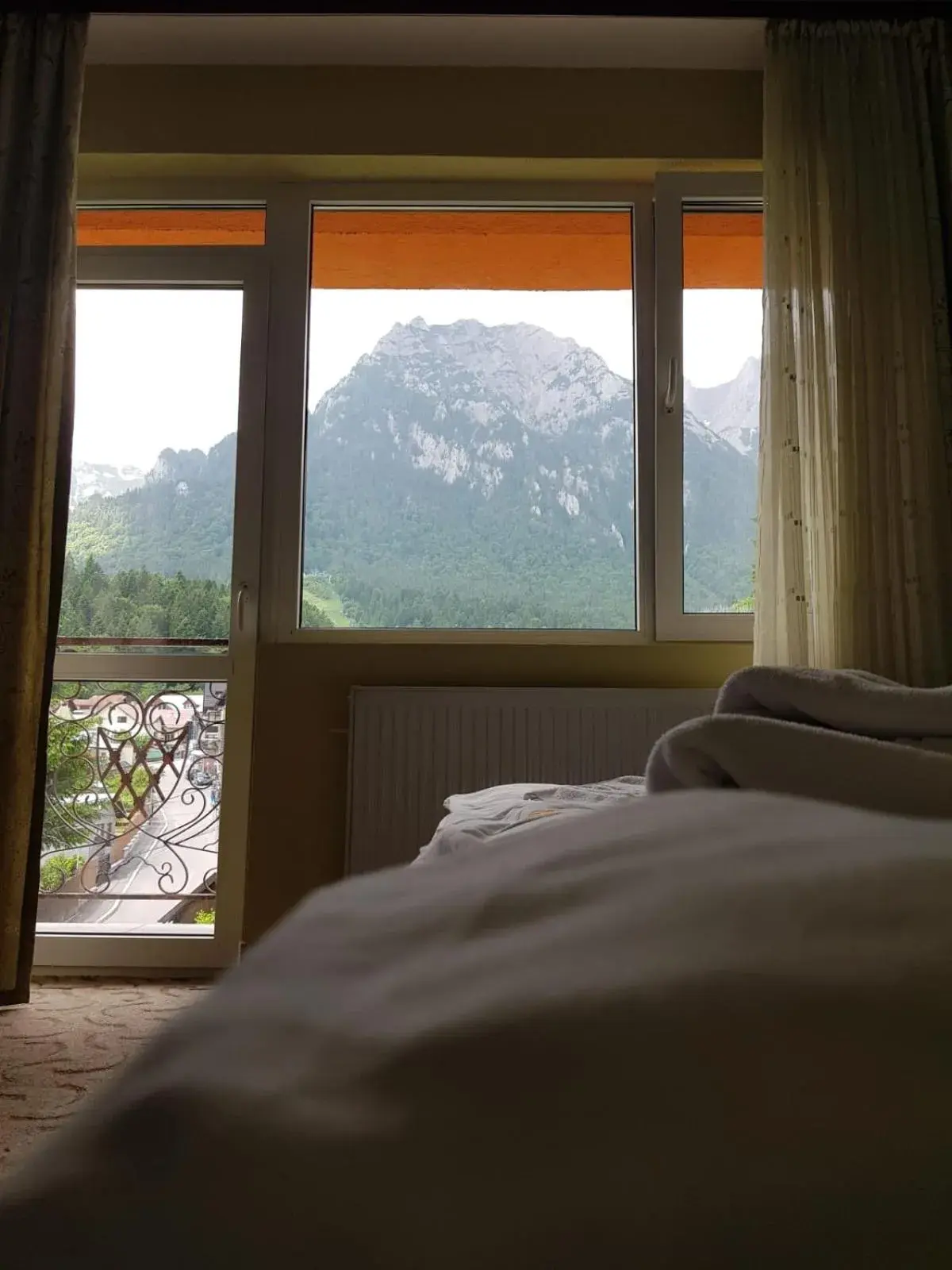 Double or Twin Room with Balcony in Hotel Iri Double or Twin Room with Balcony in Hotel Iri