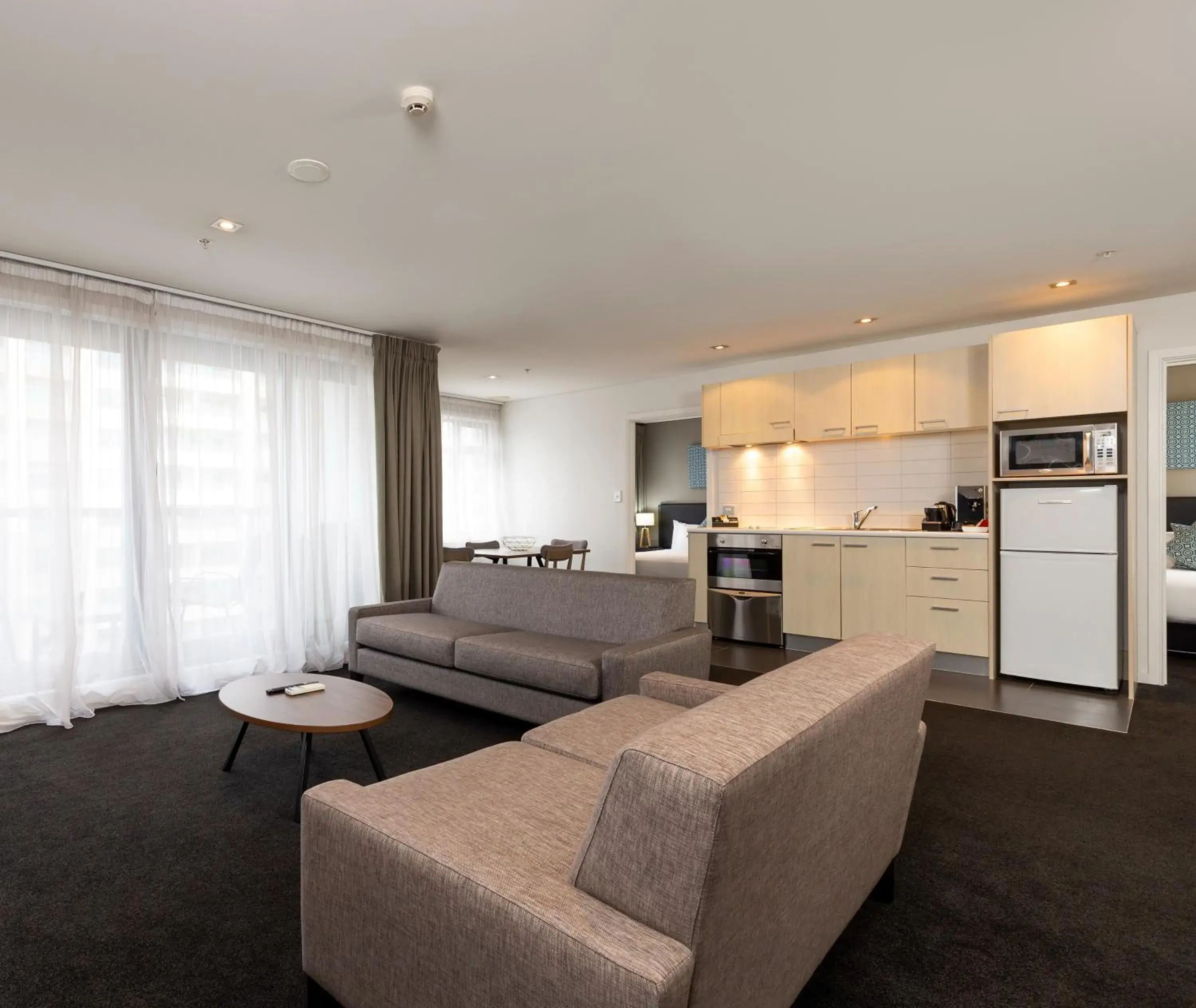 2 Bedroom Deluxe Apartment in Oaks Auckland Hotel 2 Bedroom Deluxe Apartment in Oaks Auckland Hotel