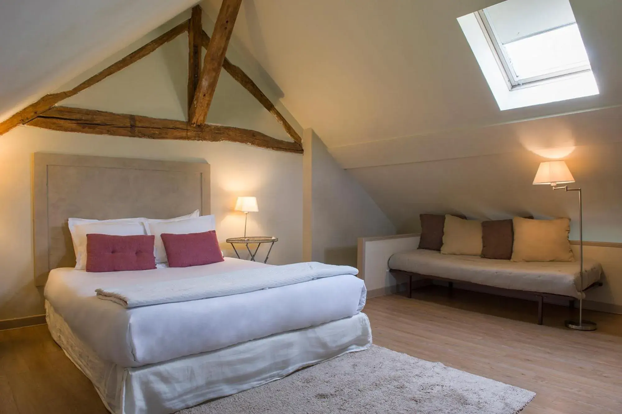 Standard Double Room - Duplex in Domaine de Bellevue, The Originals Relais Standard Double Room - Duplex in Domaine de Bellevue, The Originals Relais