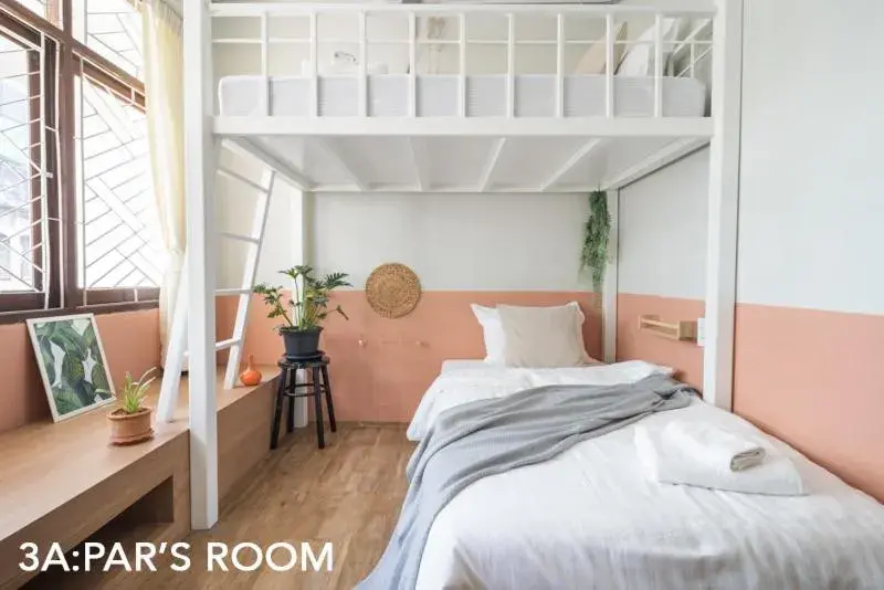 Twin Room with Private Bathroom in Better Moon Guesthouse Twin Room with Private Bathroom in Better Moon Guesthouse