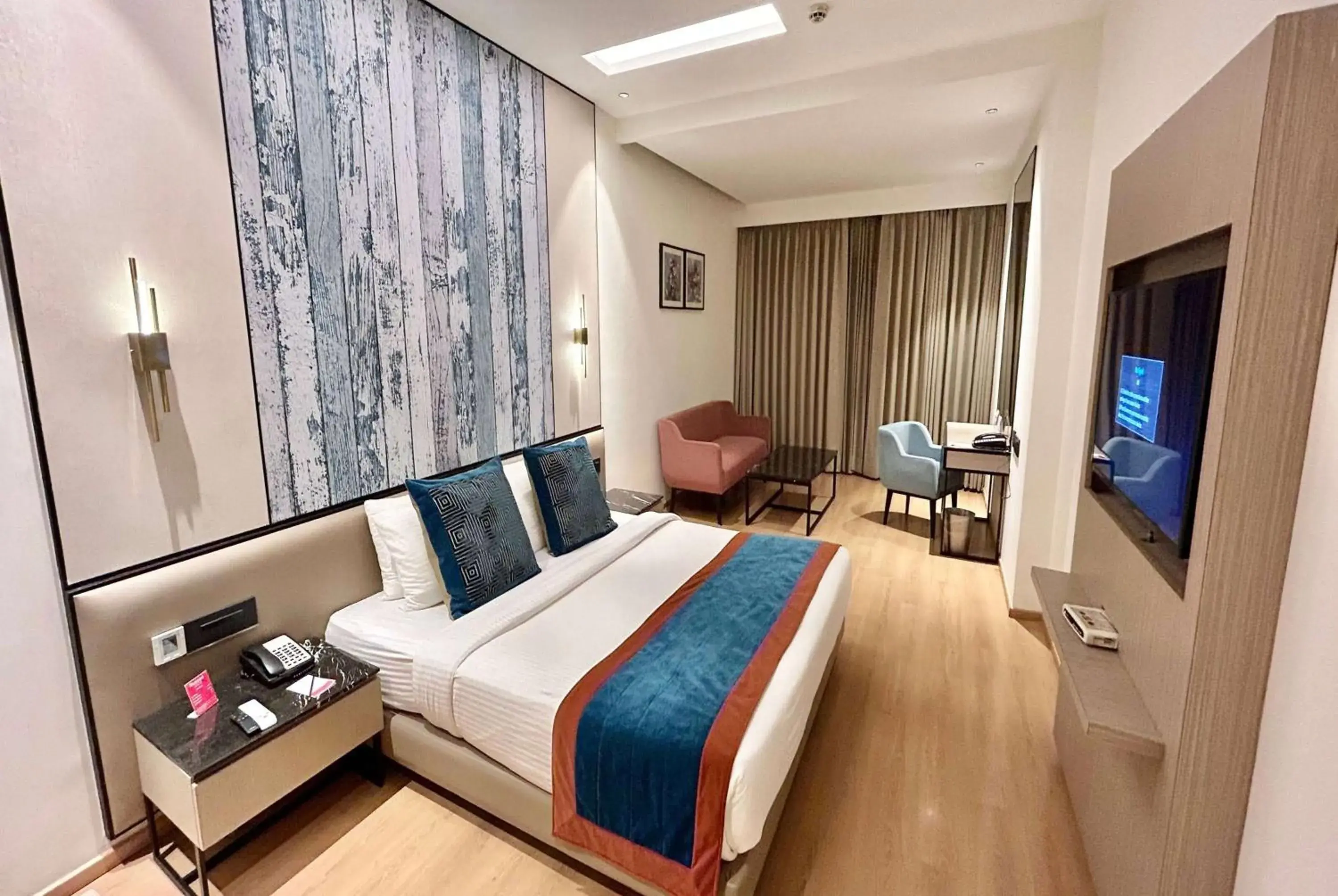 King Bed Executive Room - single occupancy in Ramada by Wyndham Jalandhar City Center King Bed Executive Room - single occupancy in Ramada by Wyndham Jalandhar City Center