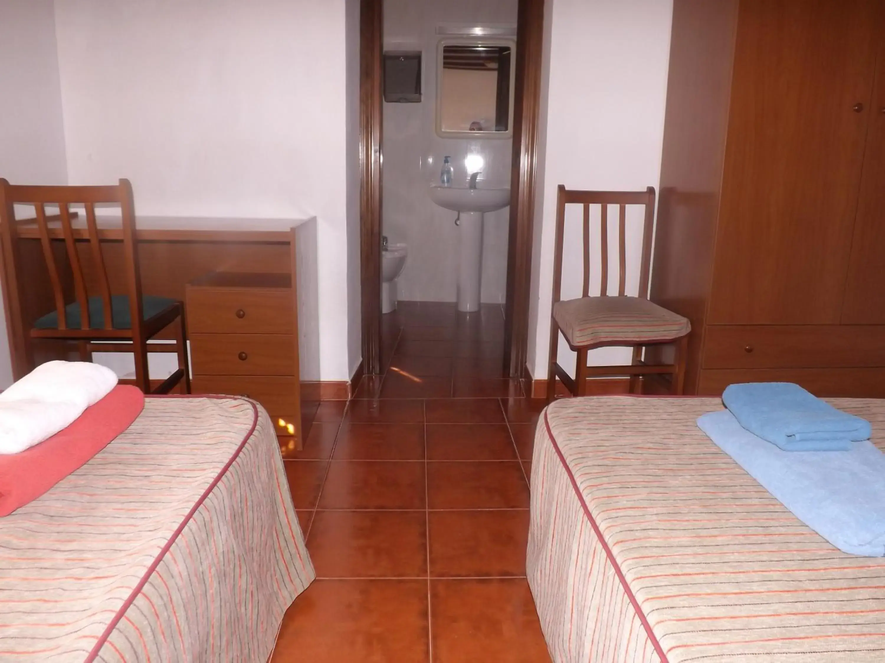 Twin Room - single occupancy in La Barbacana Twin Room - single occupancy in La Barbacana