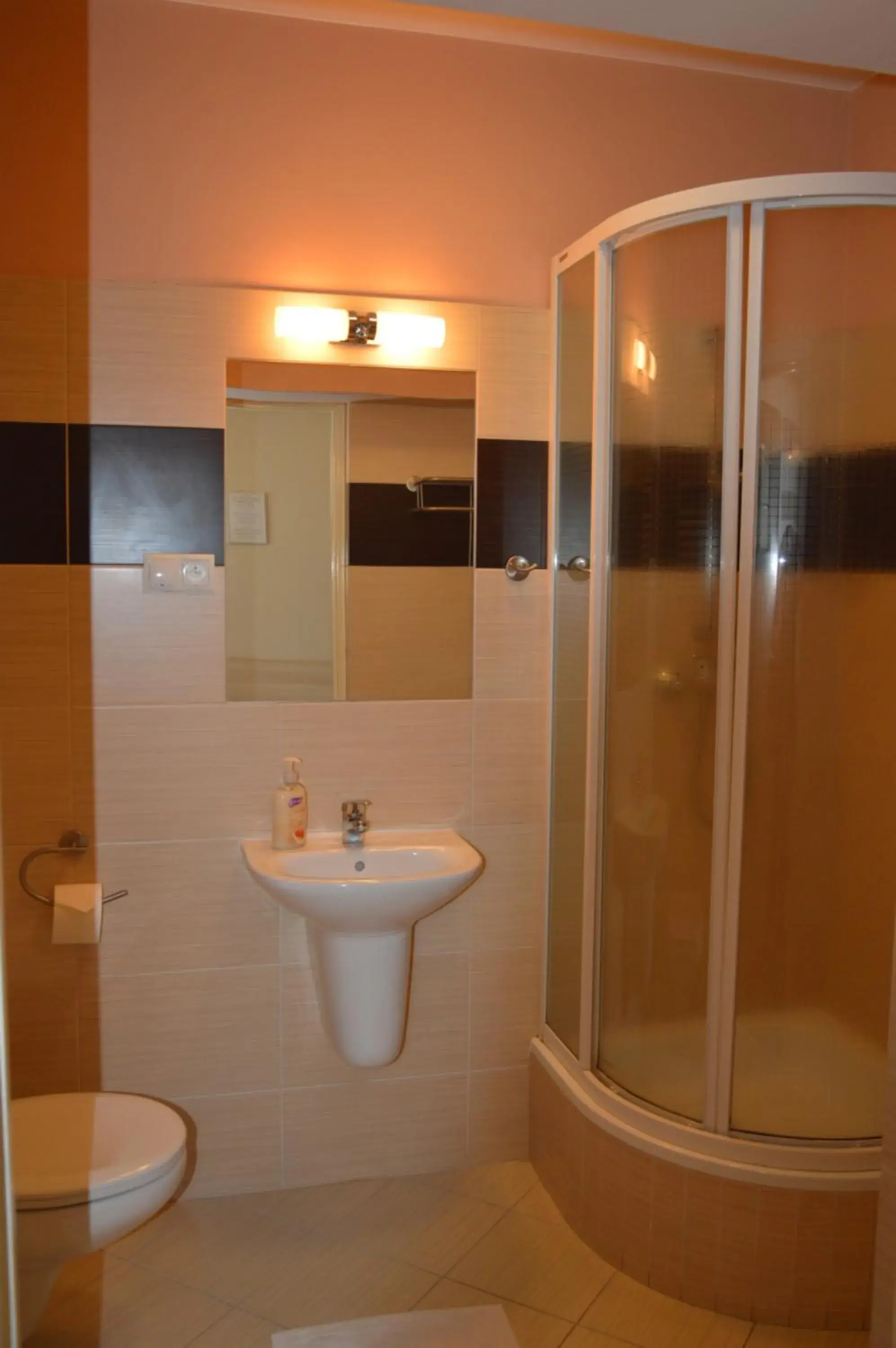 Twin Room - single occupancy in Pokoje Gościnne Centrum Kultury Prawosławnej Twin Room - single occupancy in Pokoje Gościnne Centrum Kultury Prawosławnej