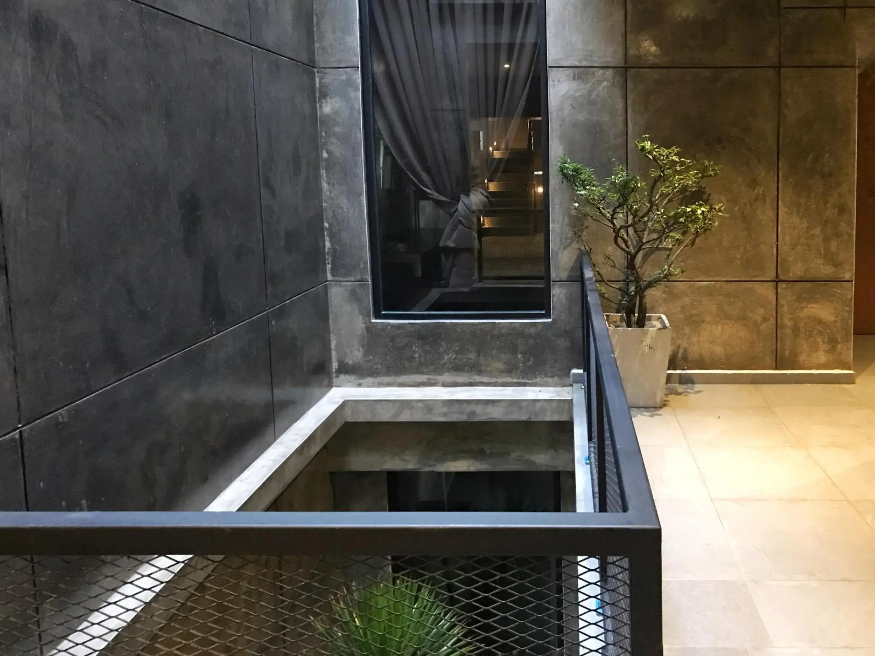 LE LODGE MANSION LE LODGE MANSION